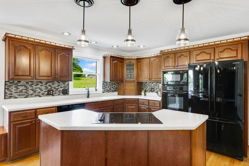 563 White Oak Road