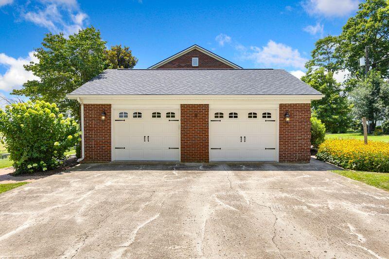 563 White Oak Road