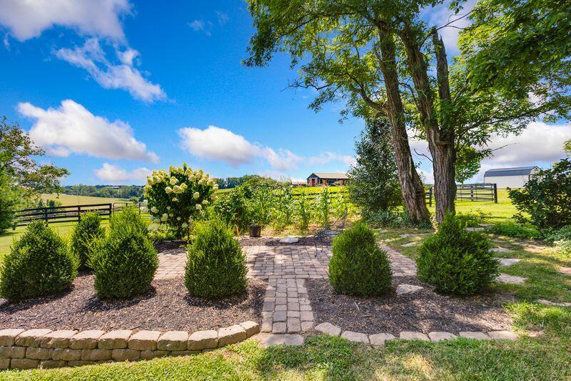 563 White Oak Road