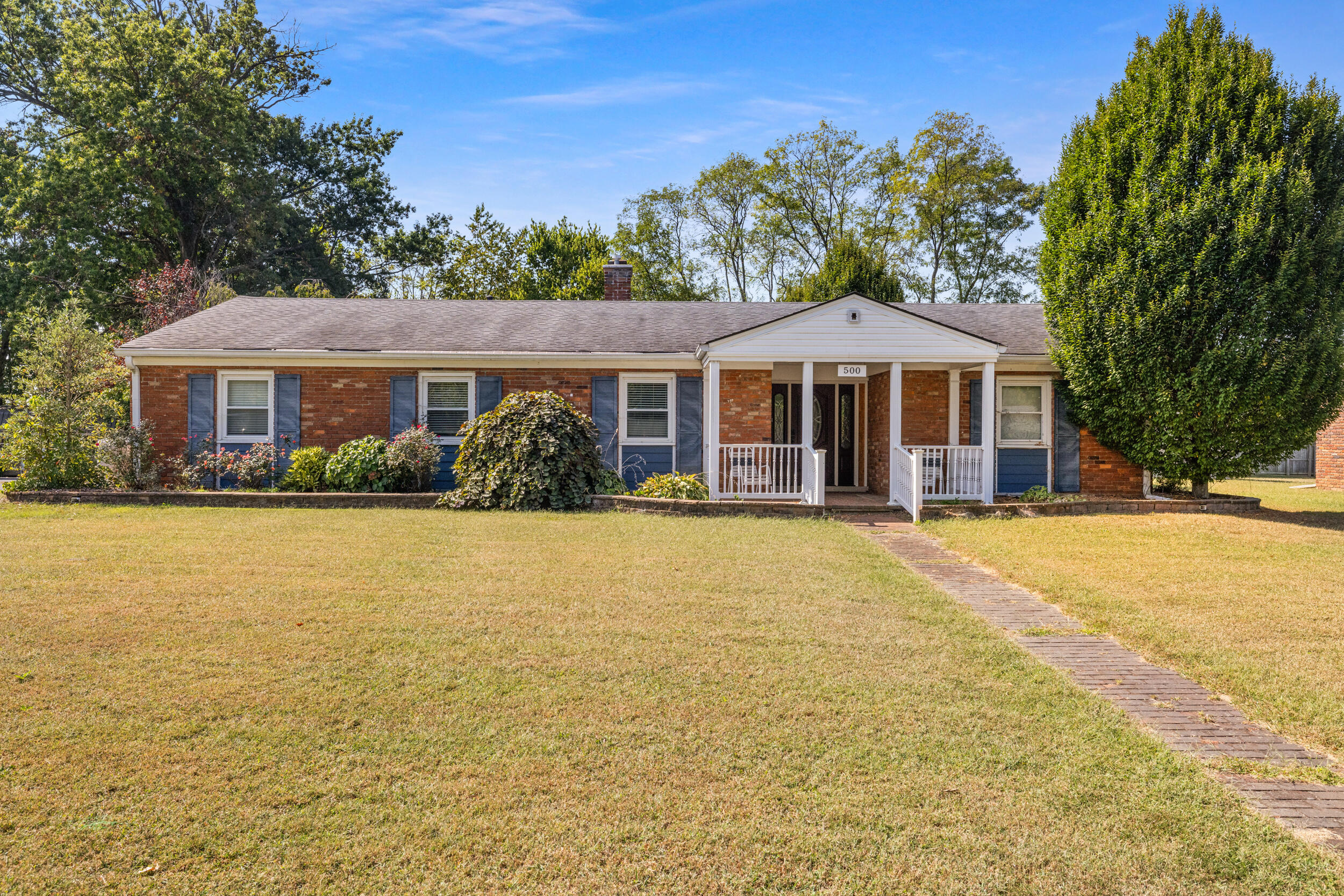 500 Hiawatha Trail