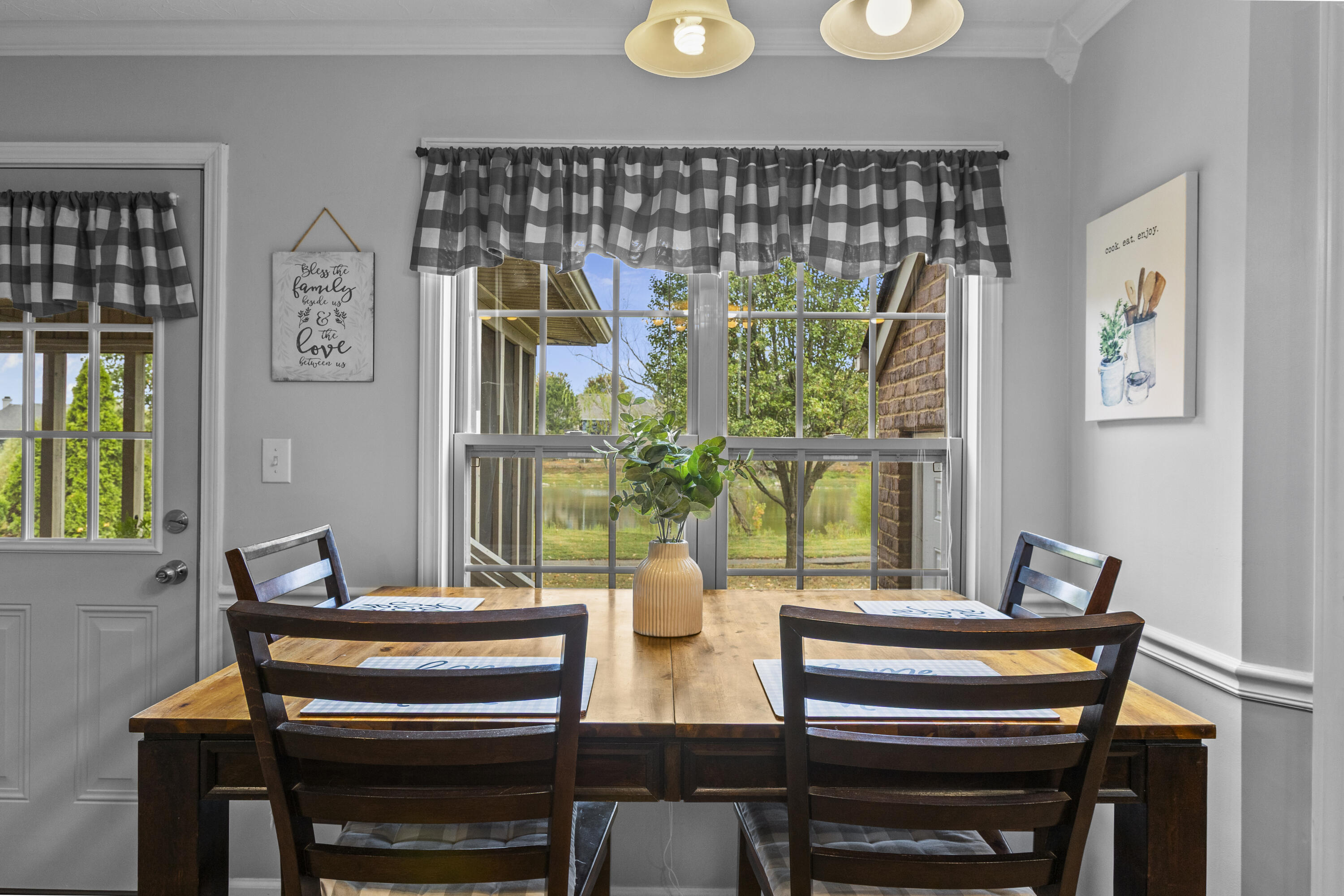 104 Teakwood Court