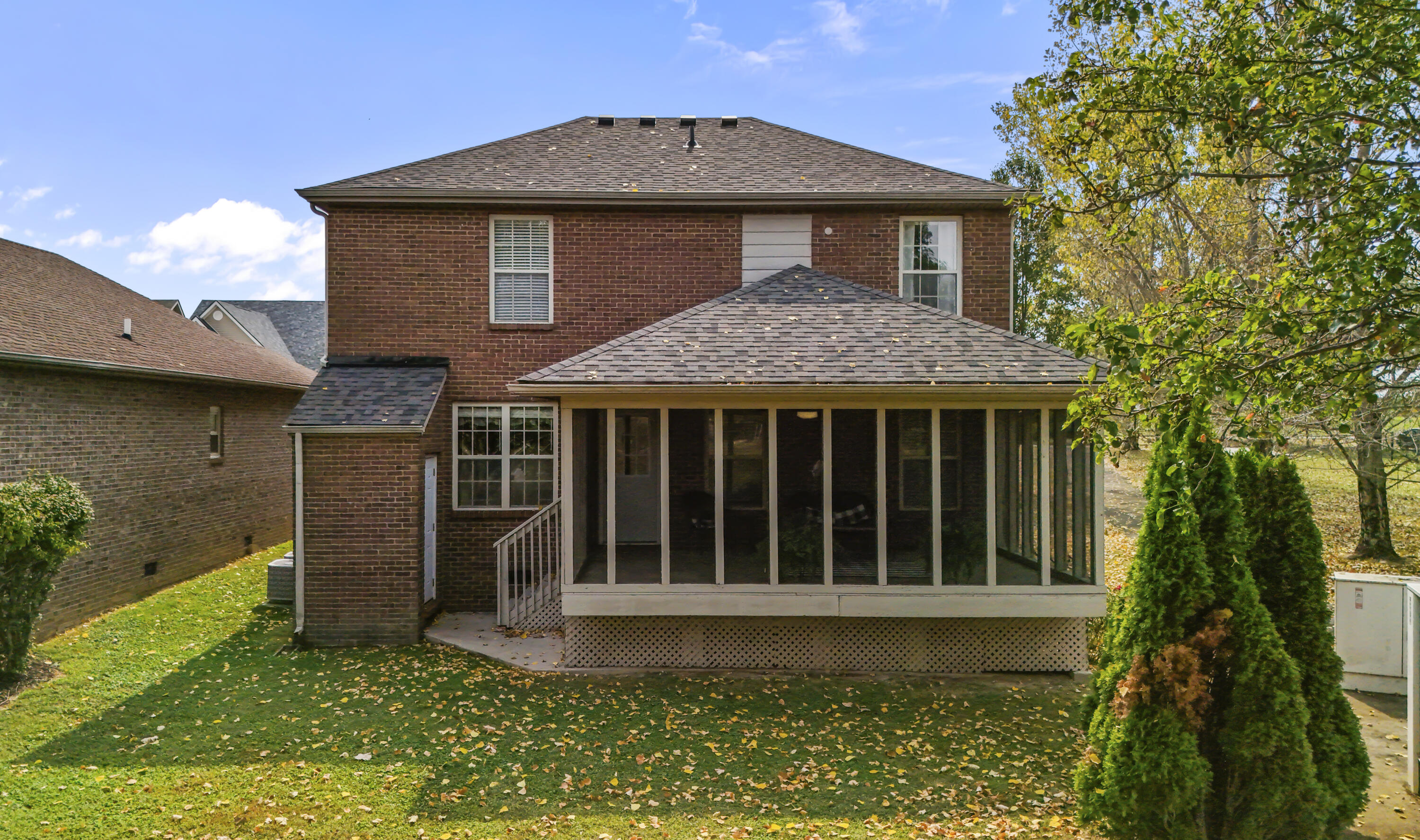 104 Teakwood Court