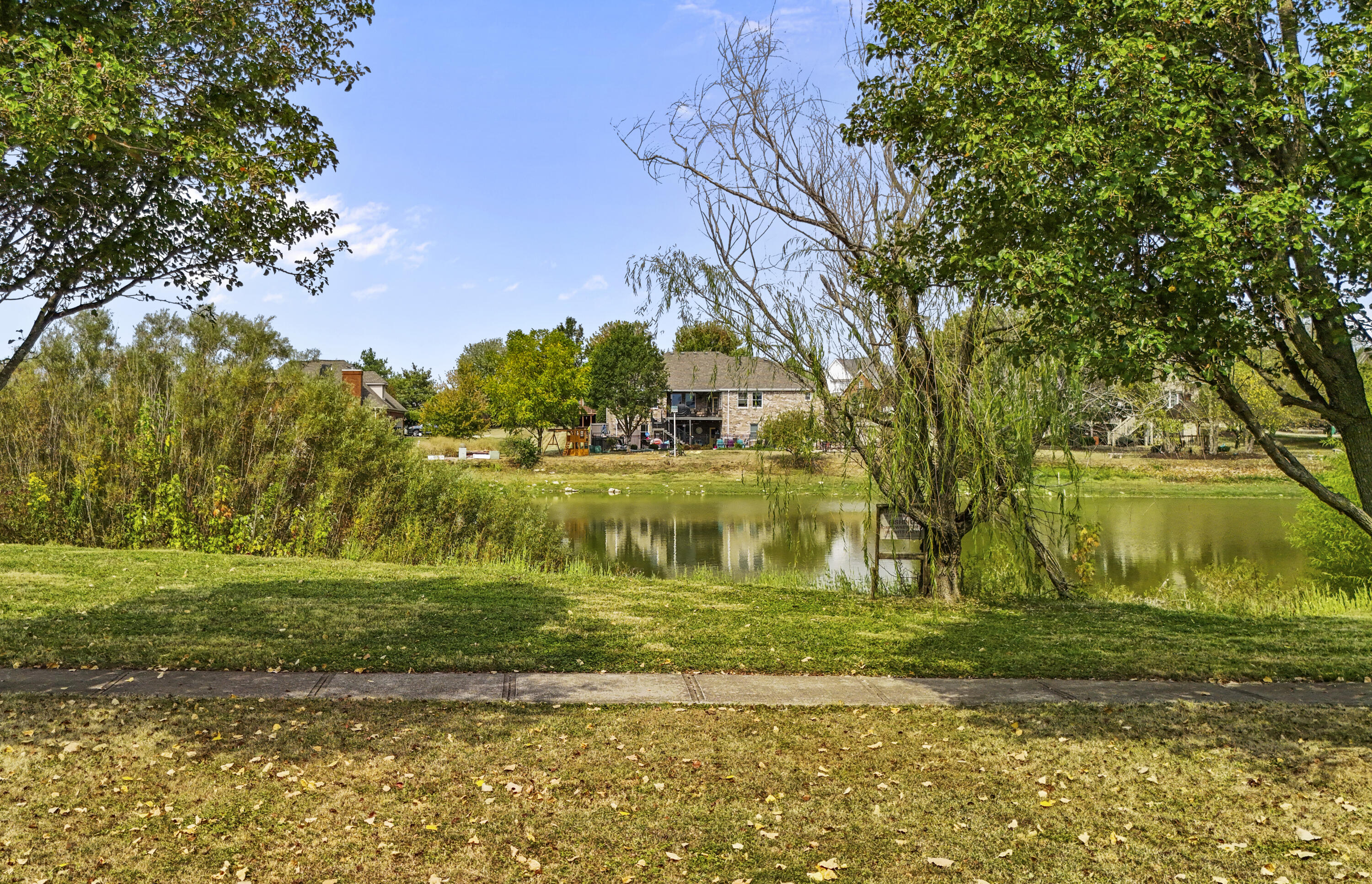 104 Teakwood Court