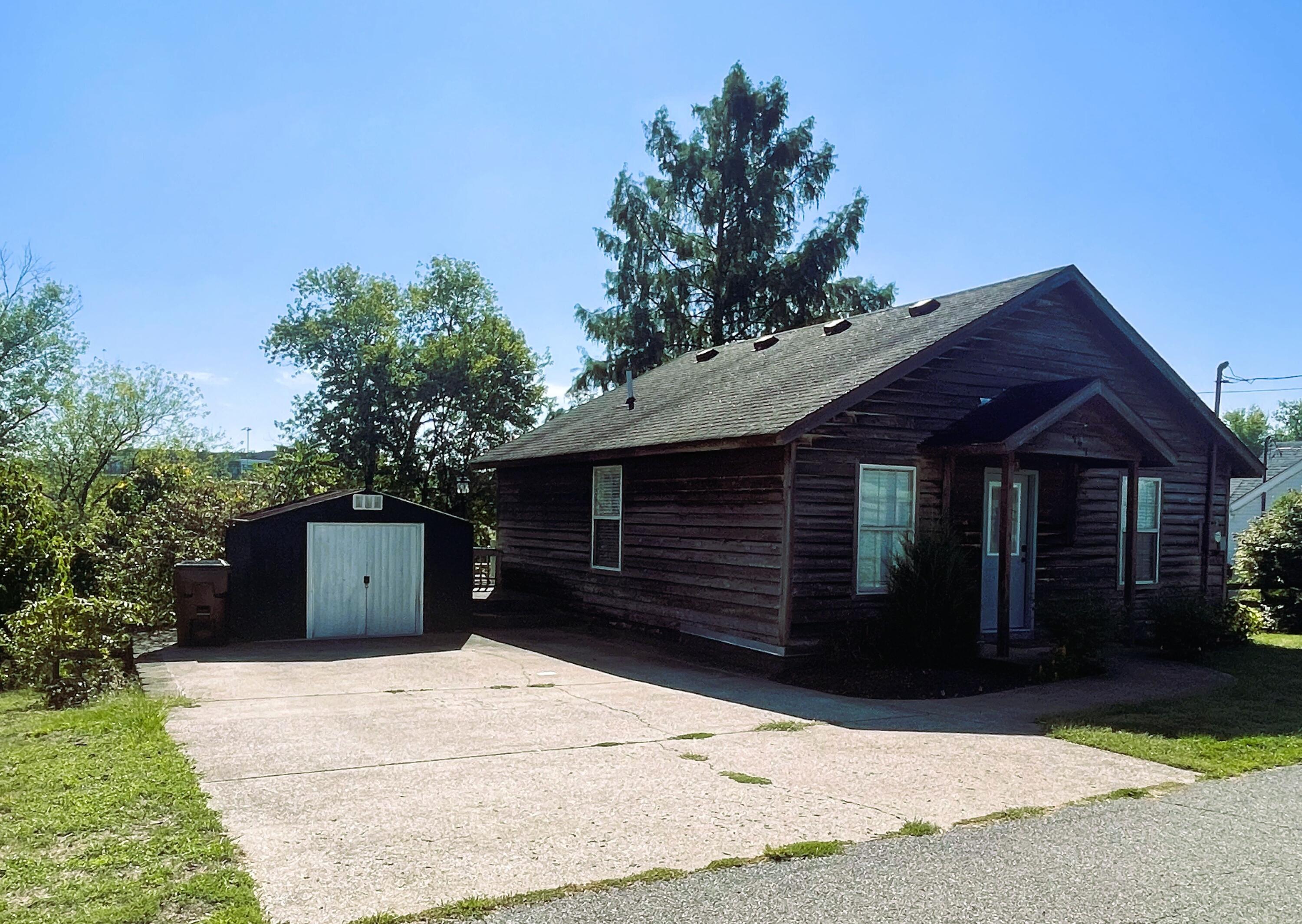 127 Lloyd Road