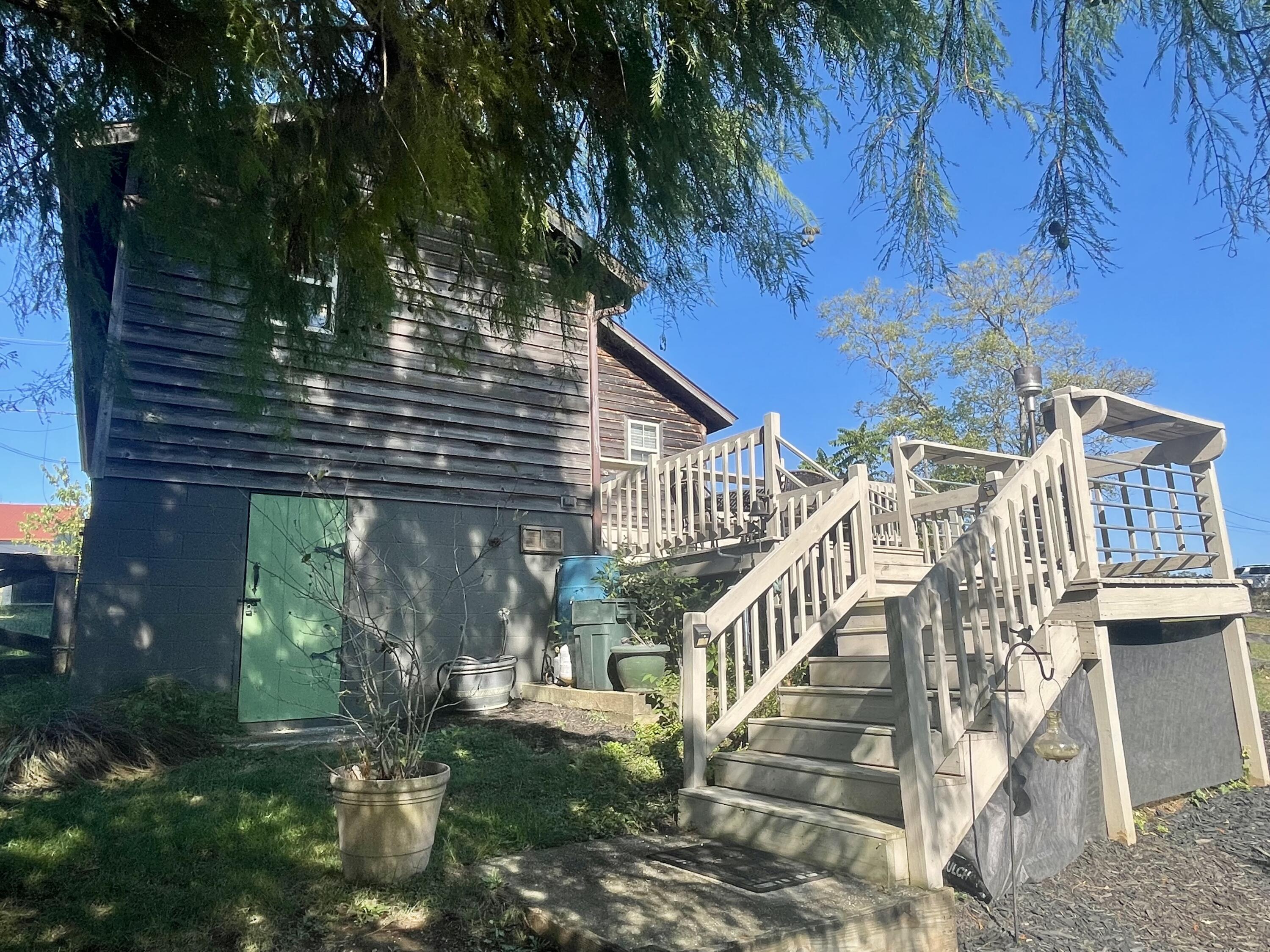 127 Lloyd Road