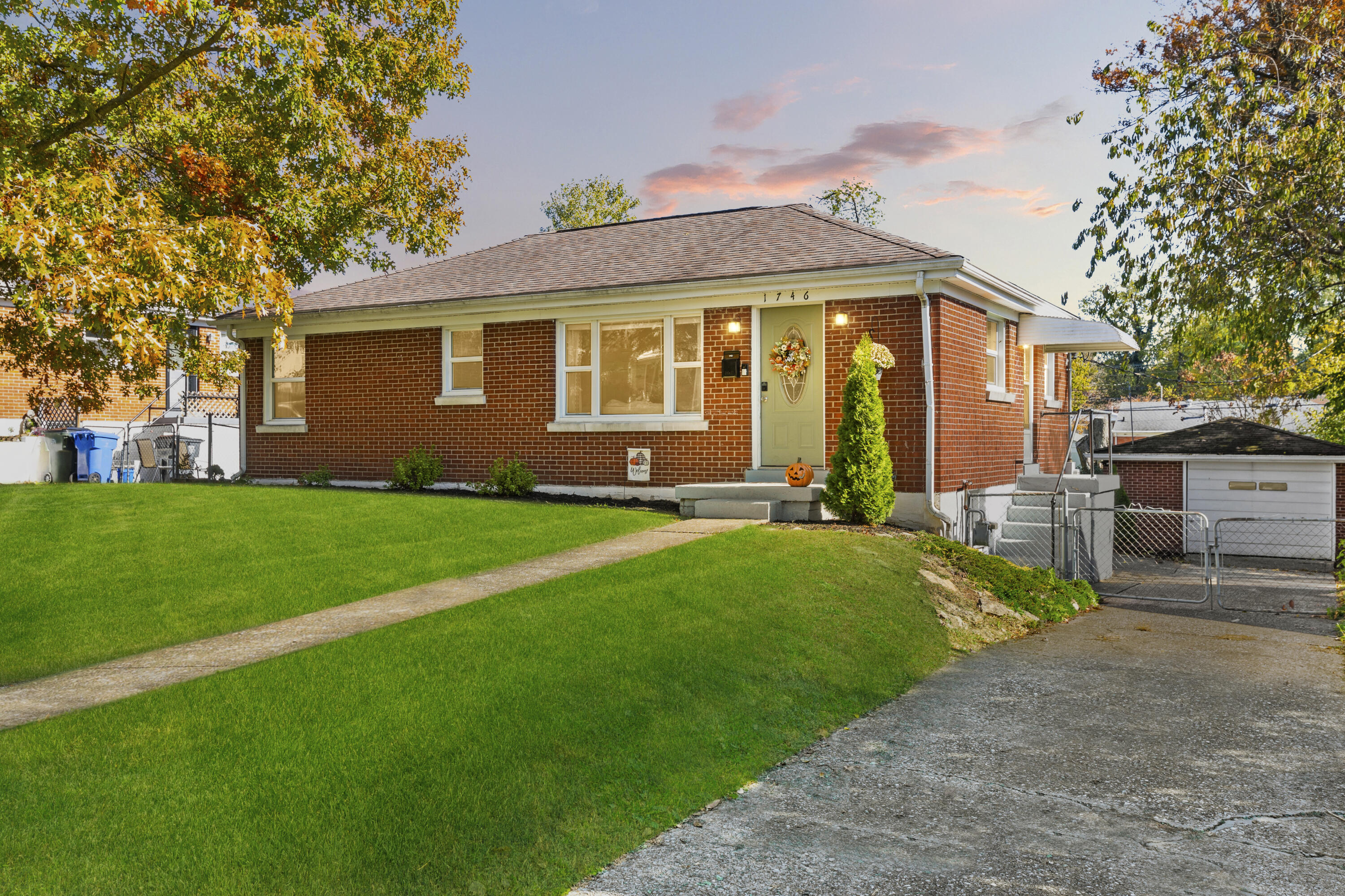 1746 Normandy Road