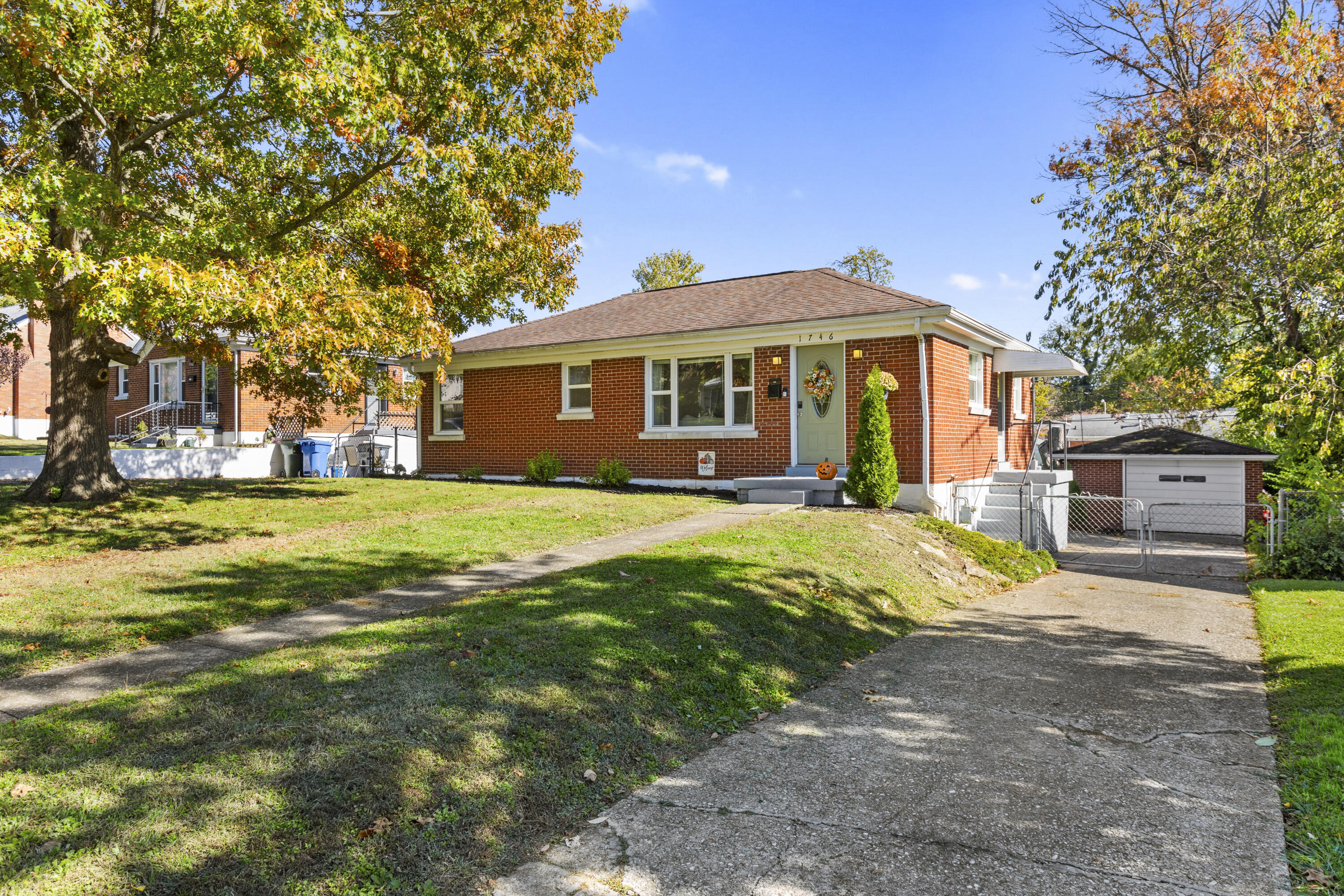 1746 Normandy Road