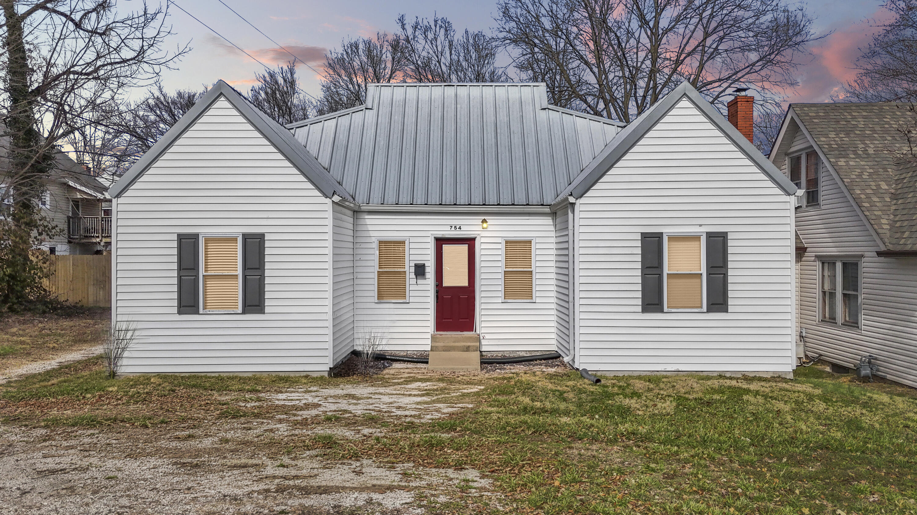 754 E Main Street