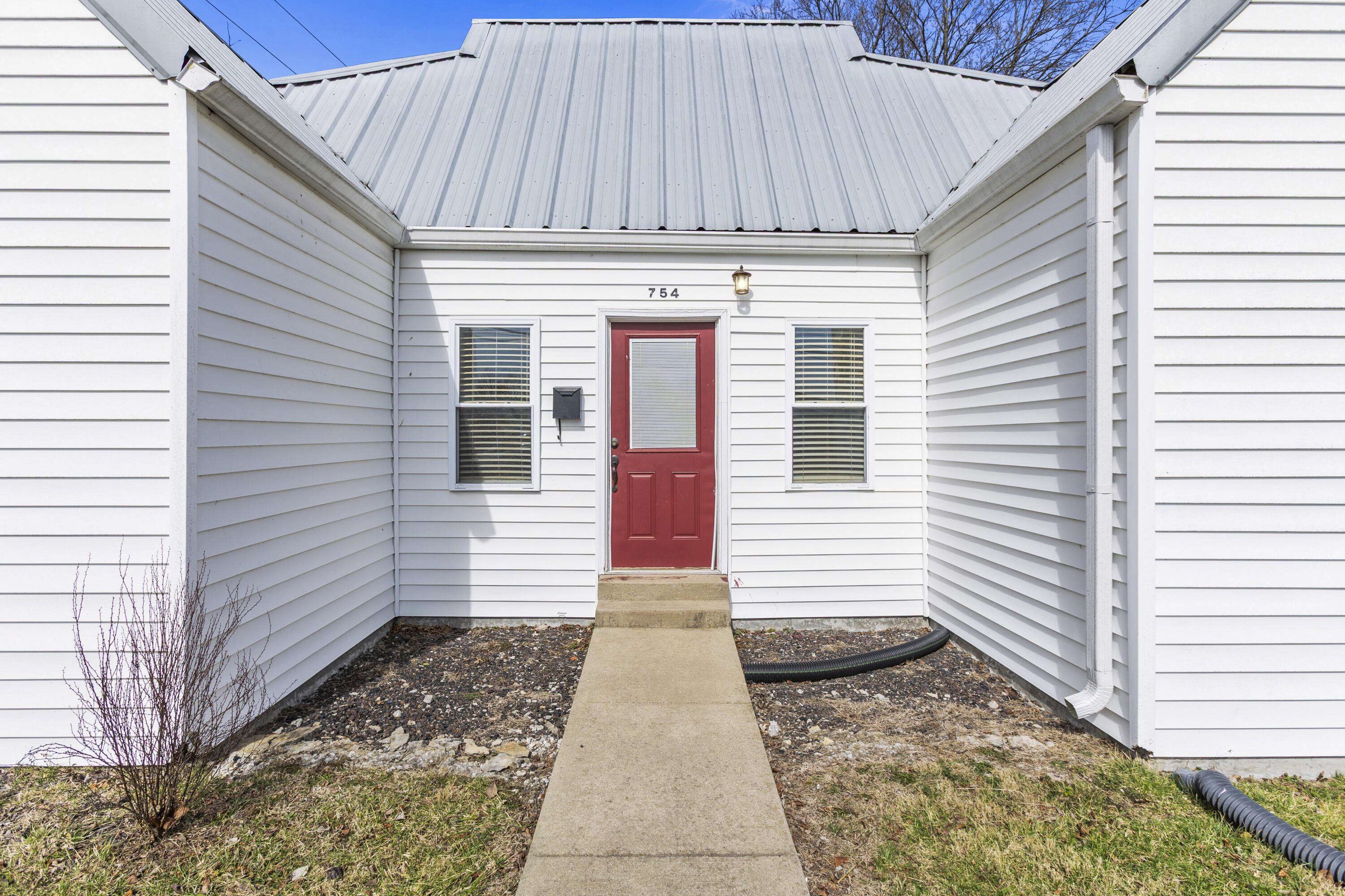 754 E Main Street