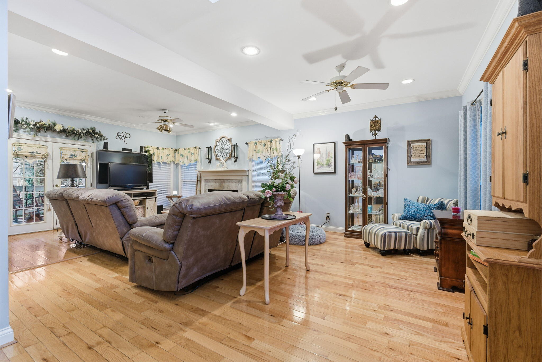 3724 Broadmoor Drive