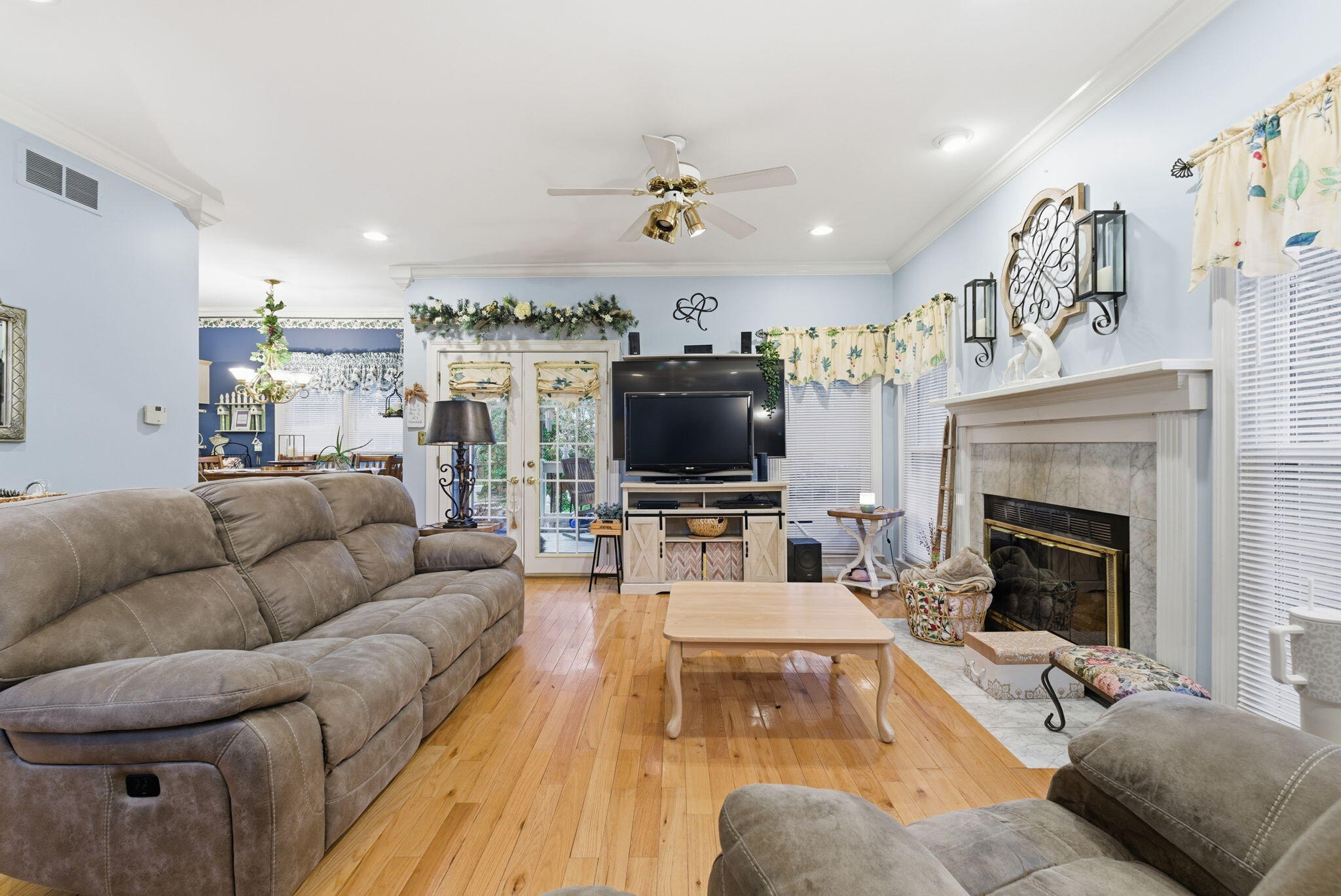 3724 Broadmoor Drive