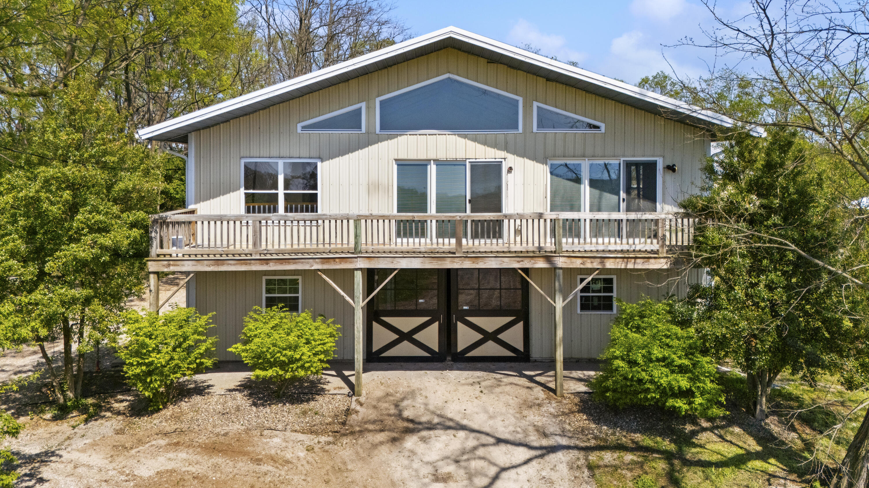 583 College Road