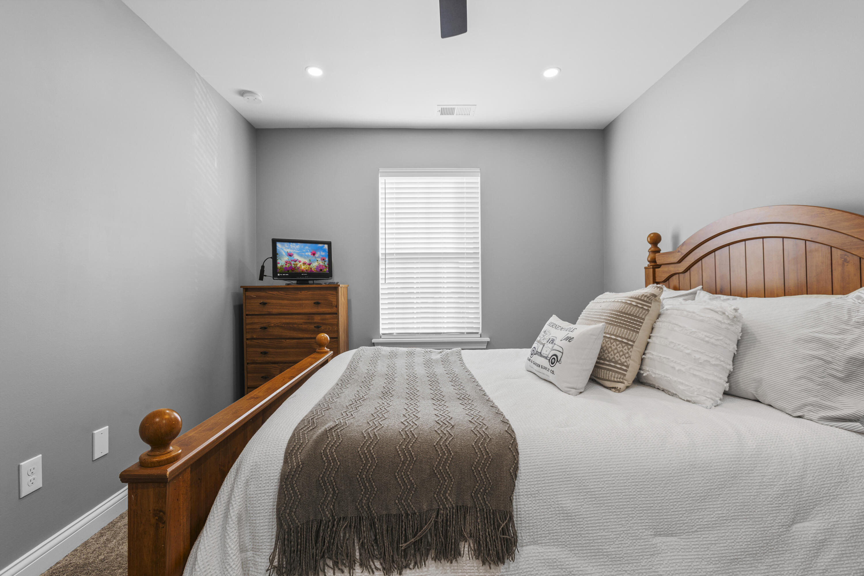 203 Pleasant View Drive