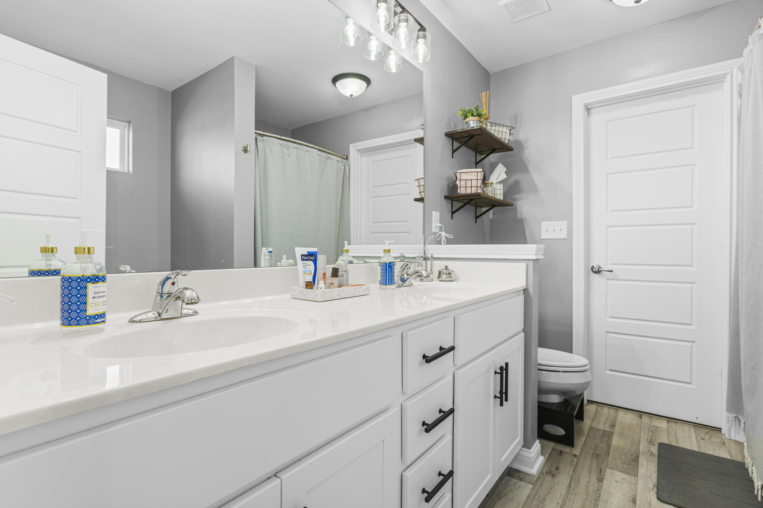 203 Pleasant View Drive