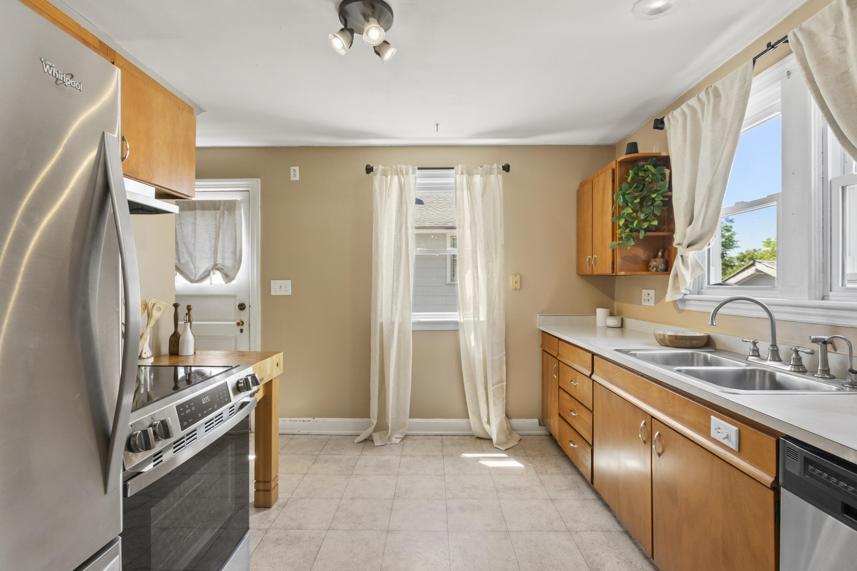 122 Reynolds Avenue