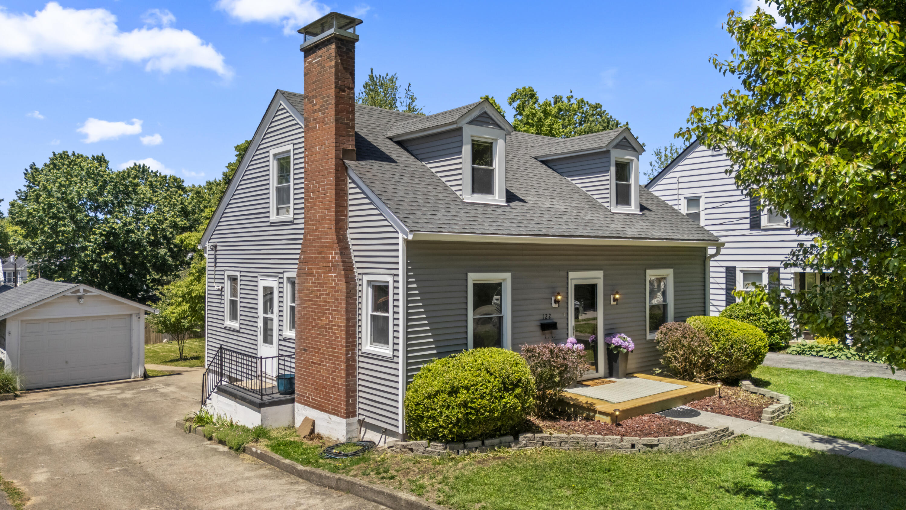 122 Reynolds Avenue