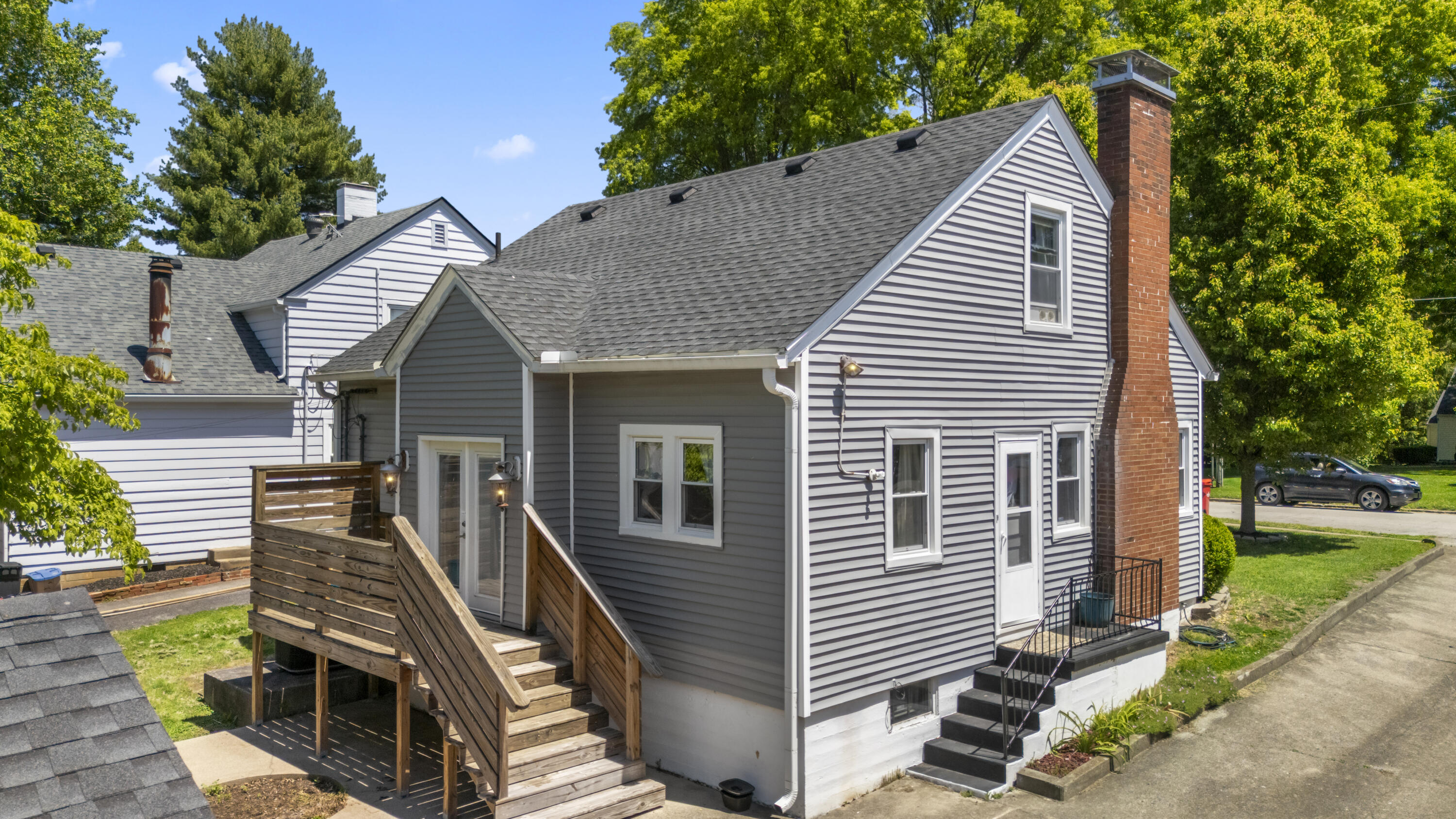 122 Reynolds Avenue