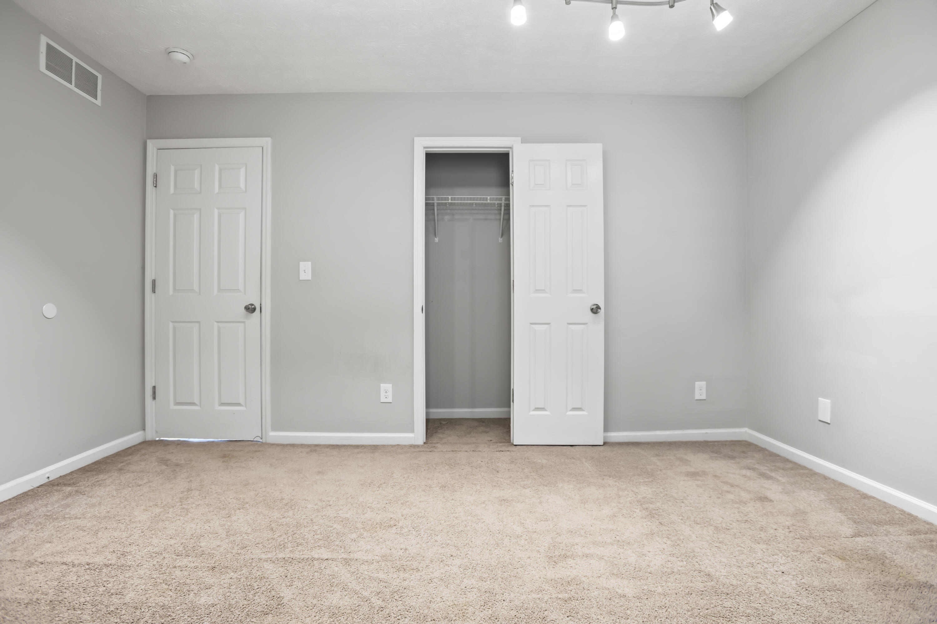 112 Bridgeway Court