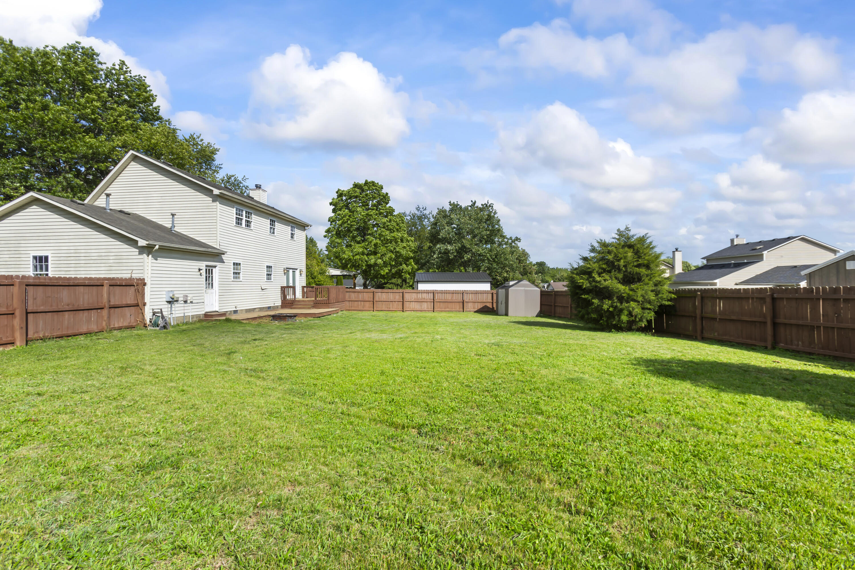 112 Bridgeway Court
