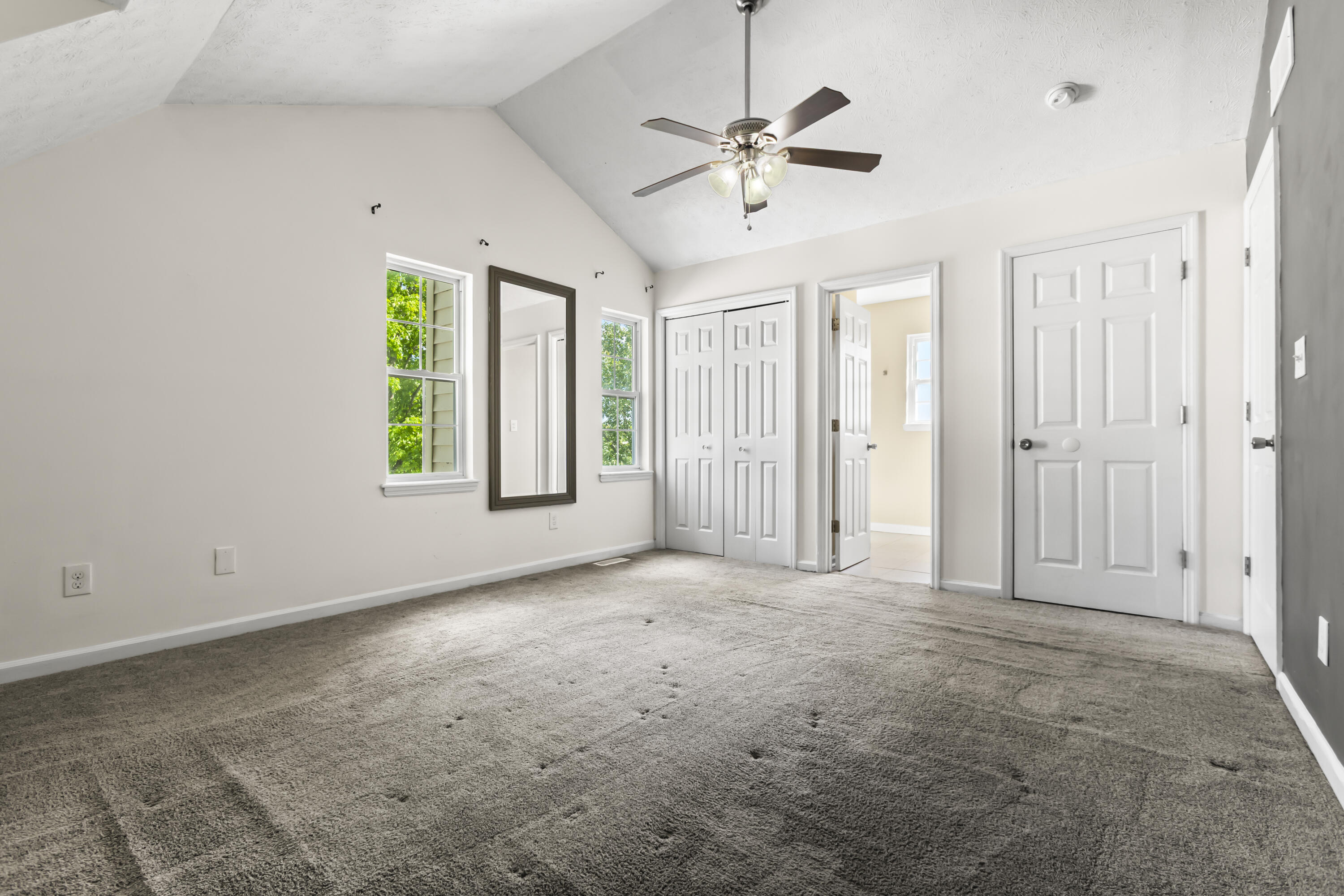 112 Bridgeway Court