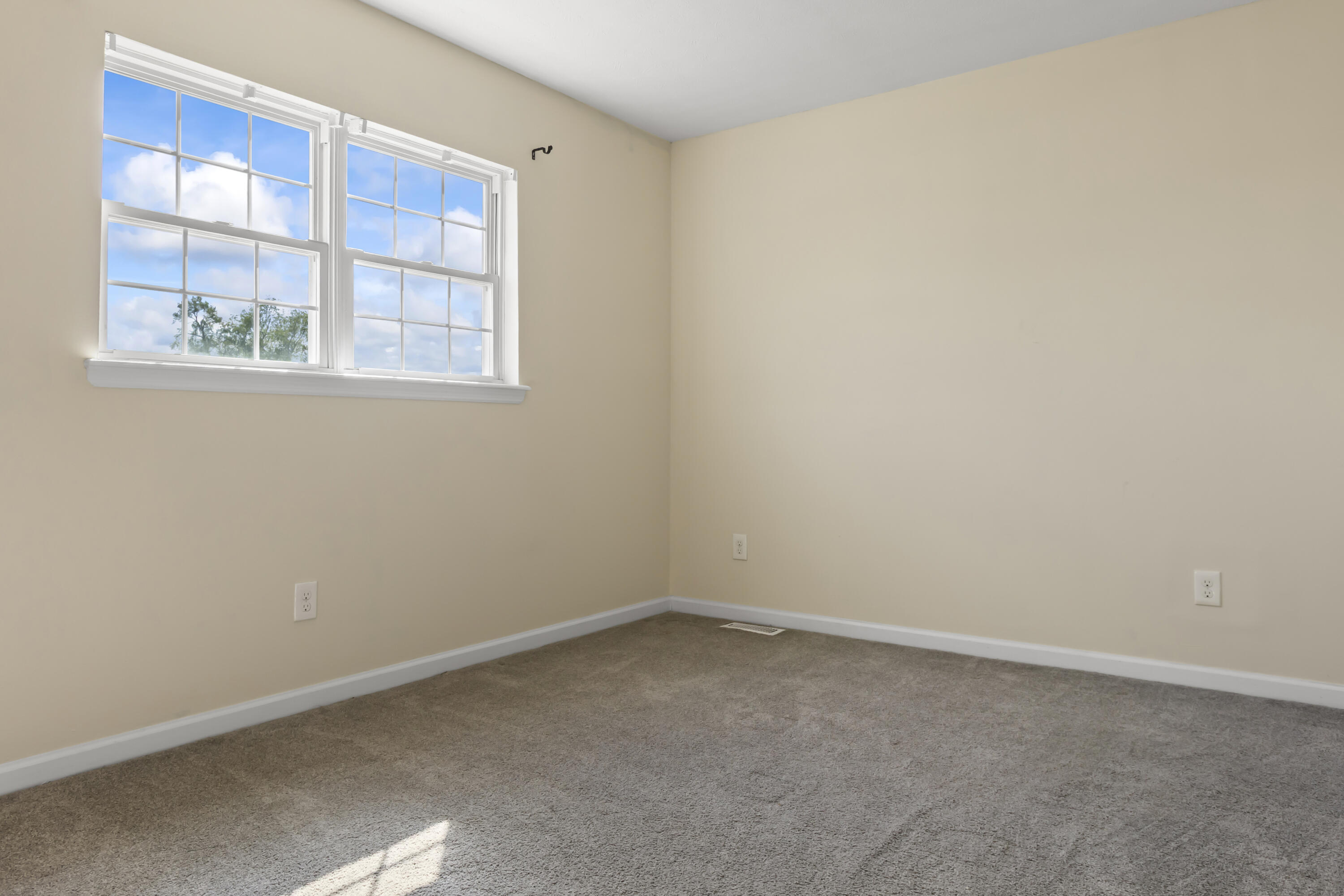 112 Bridgeway Court