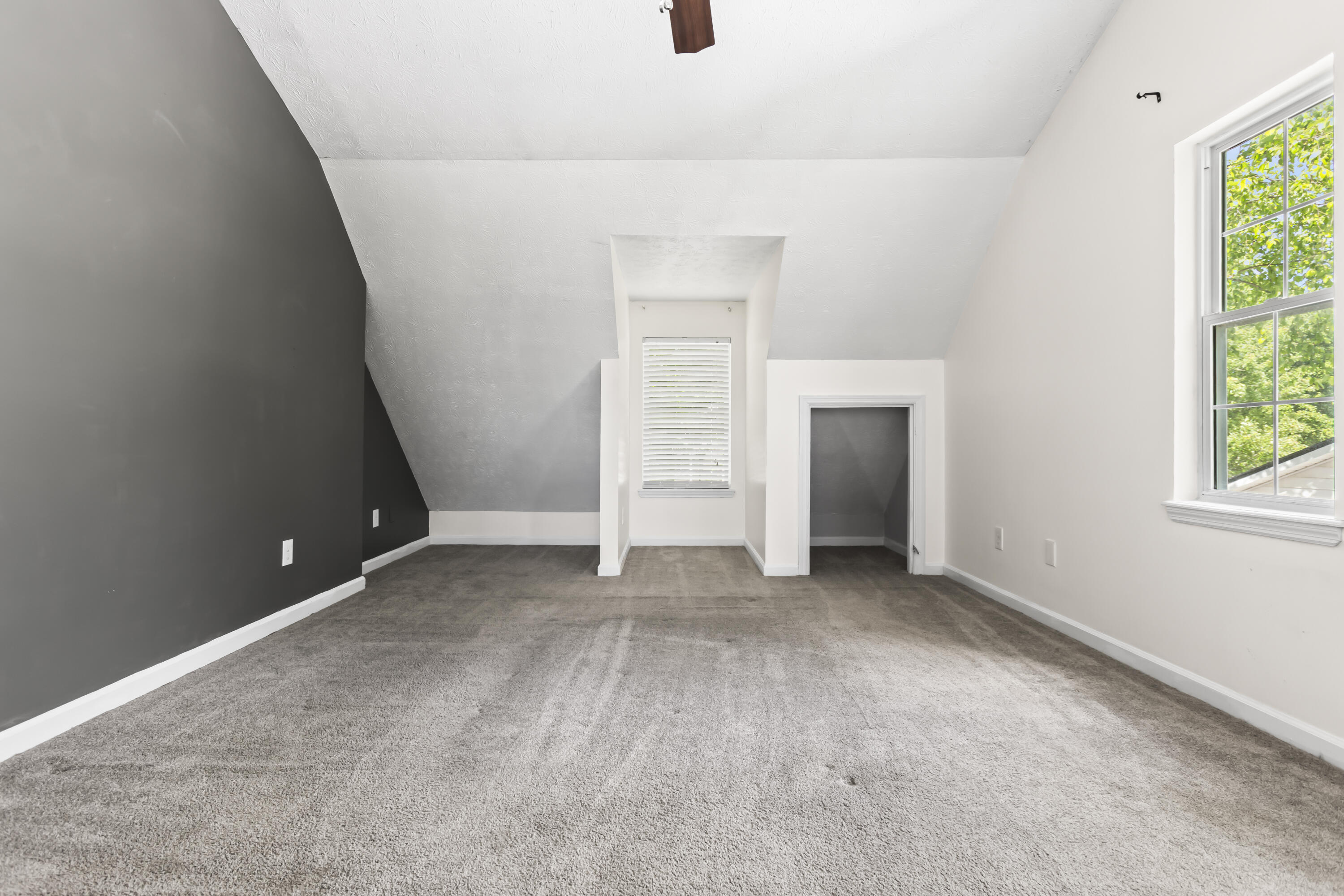 112 Bridgeway Court