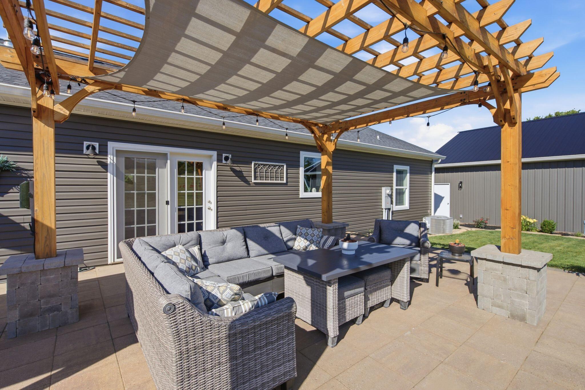252 Hughes Lane