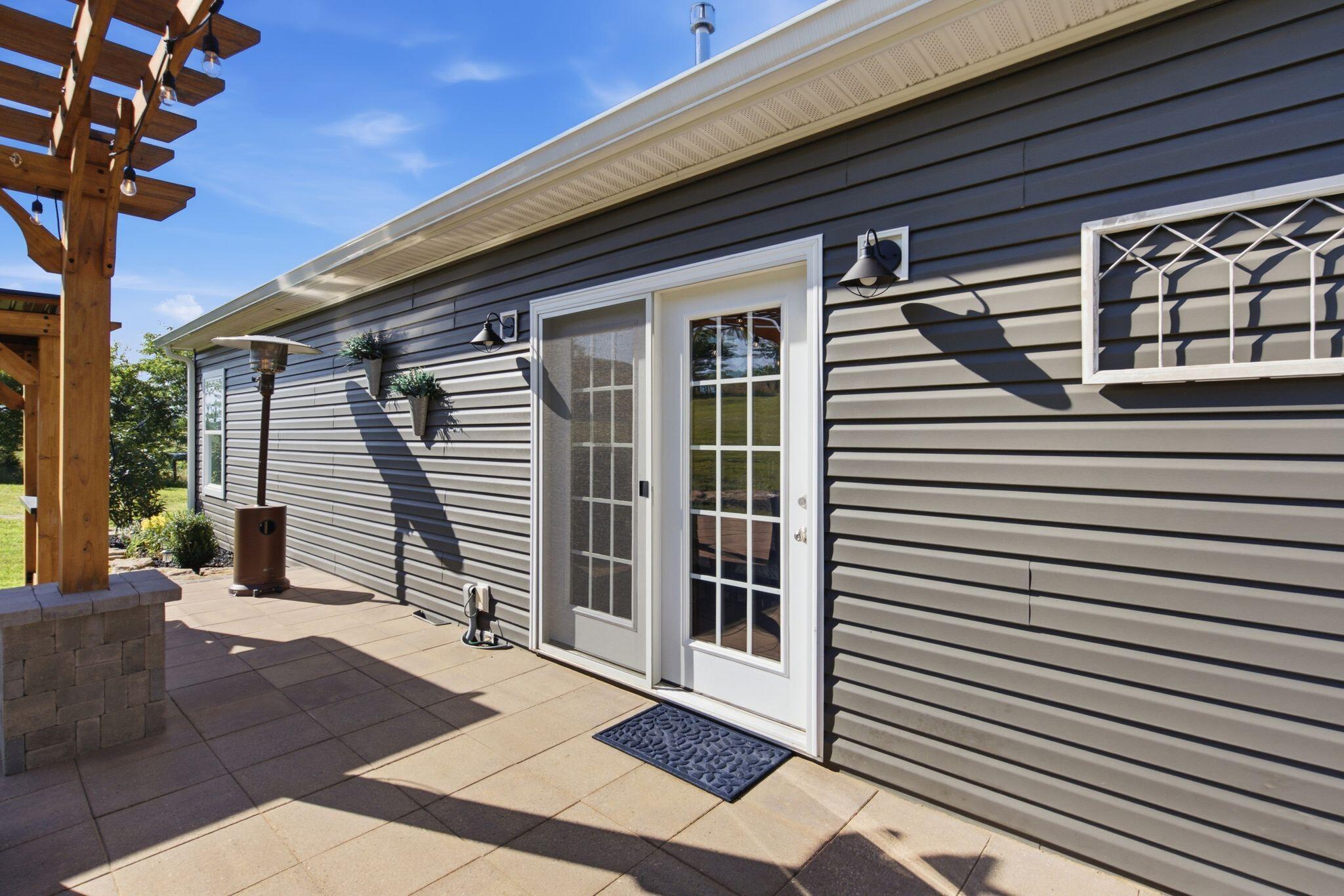 252 Hughes Lane