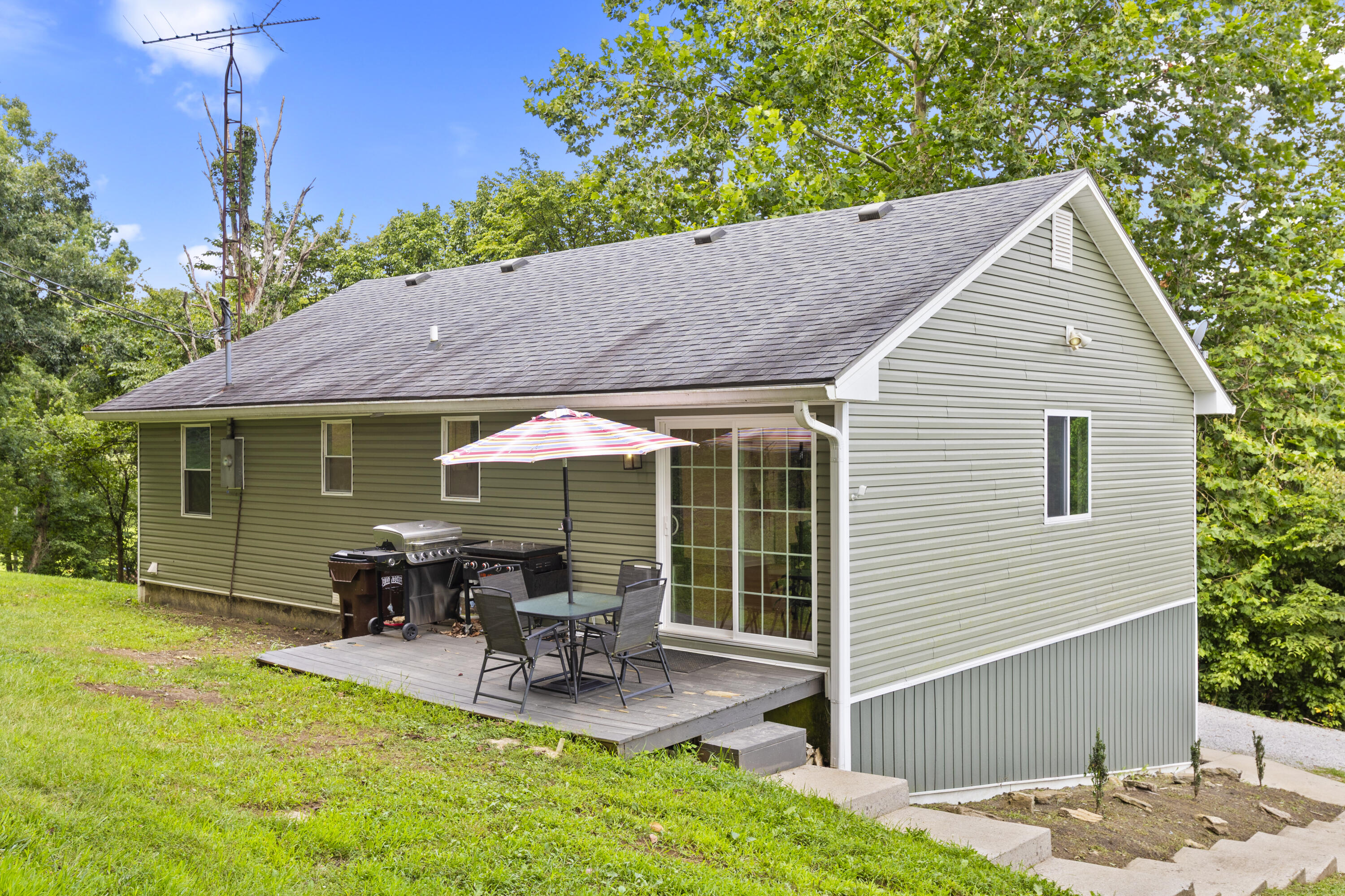 2421 Burton Pike
