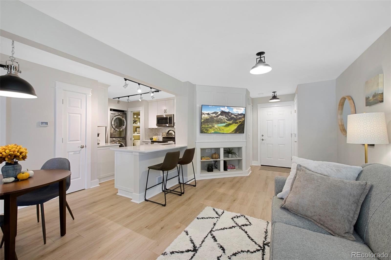 8500 E Jefferson Avenue Unit: 14A