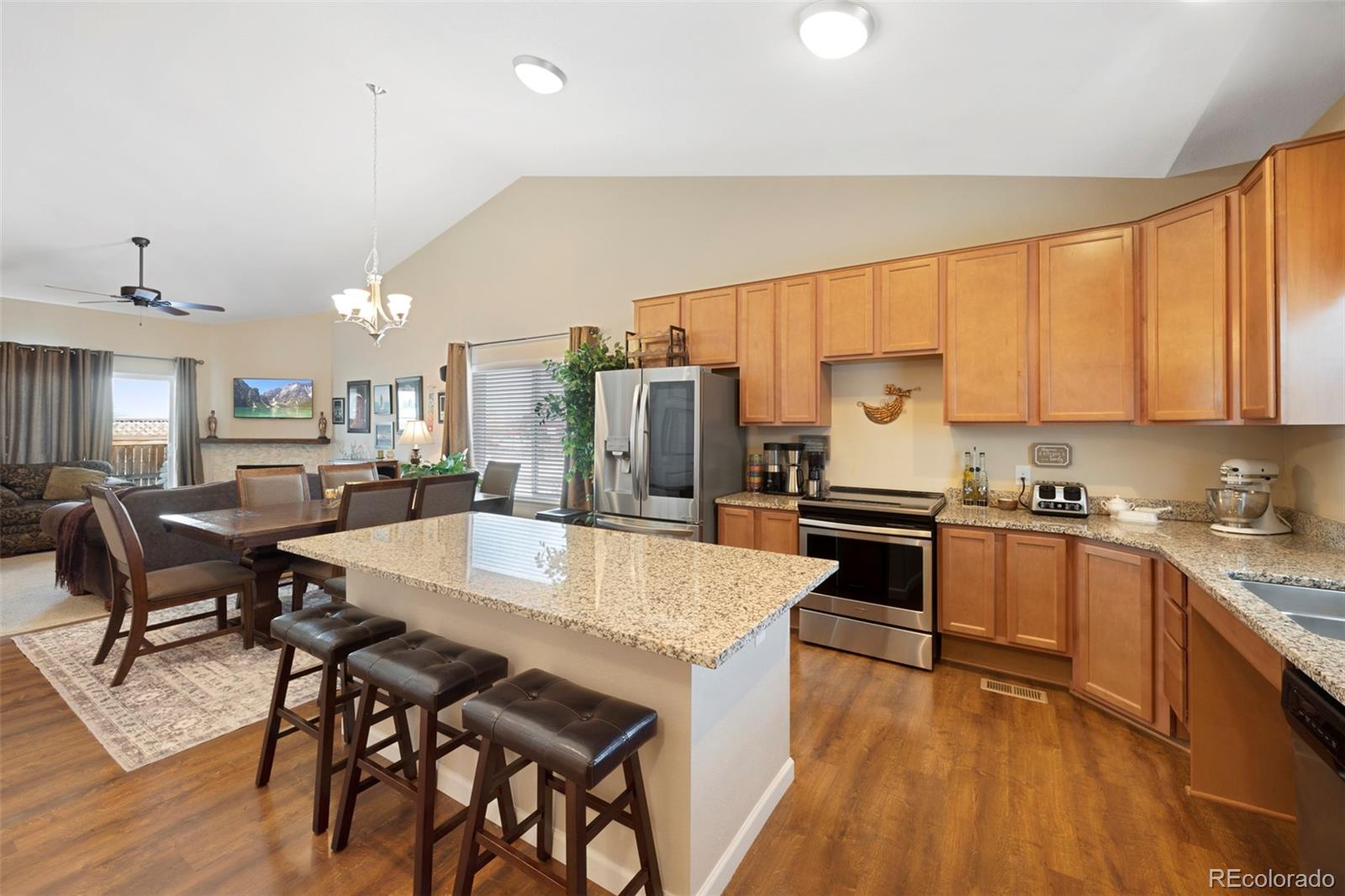 14700 E 104th Avenue Unit: 3702