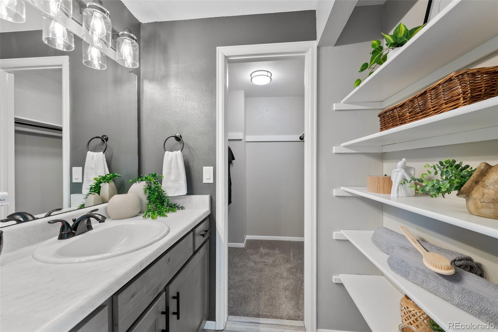 11746 W Bowles Circle