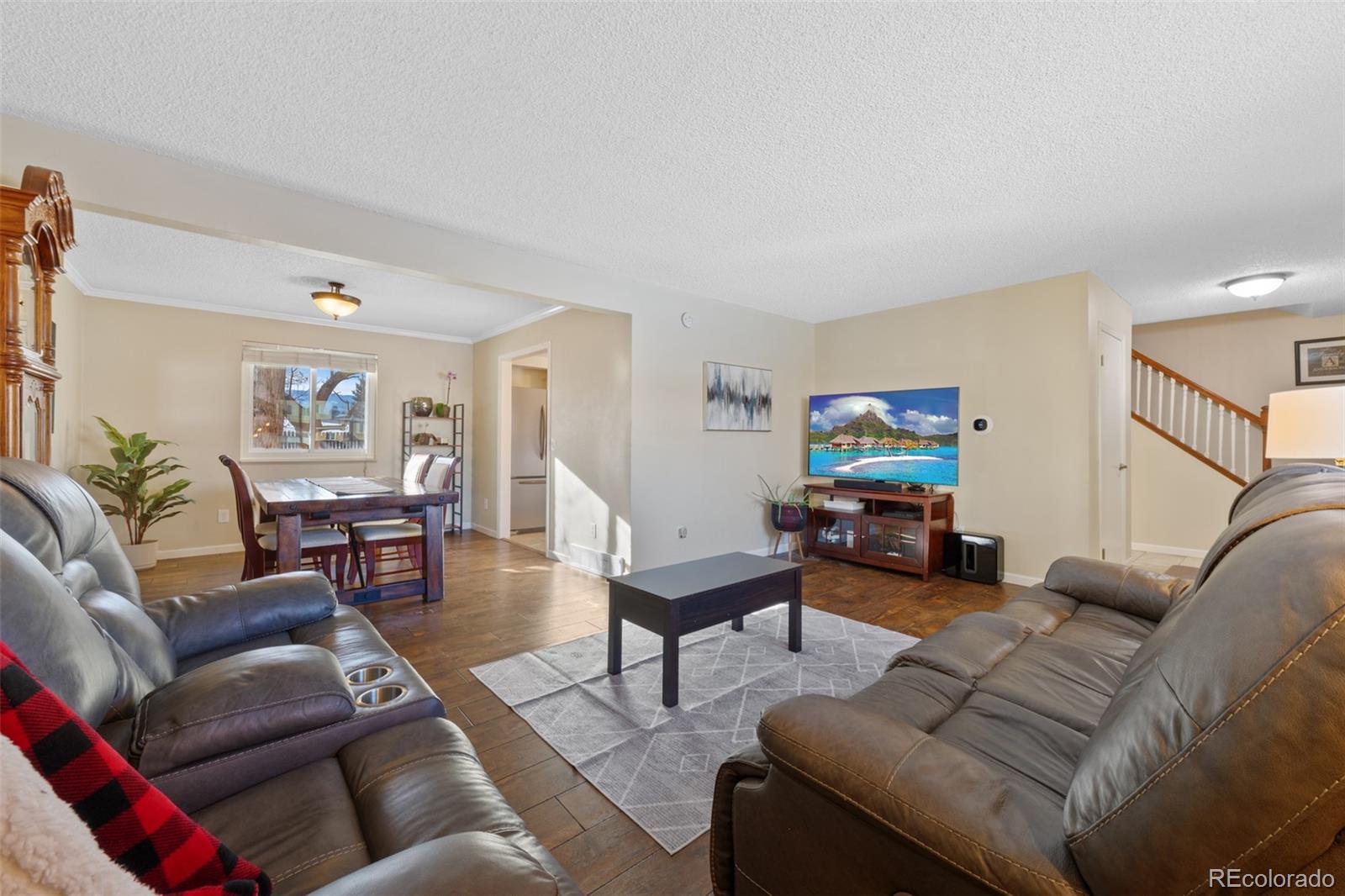 6143 S Holland Street