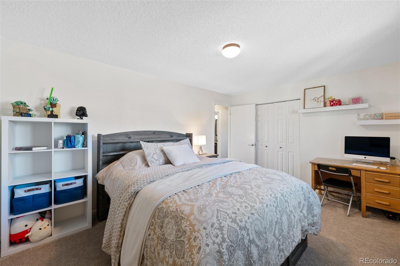 6143 S Holland Street