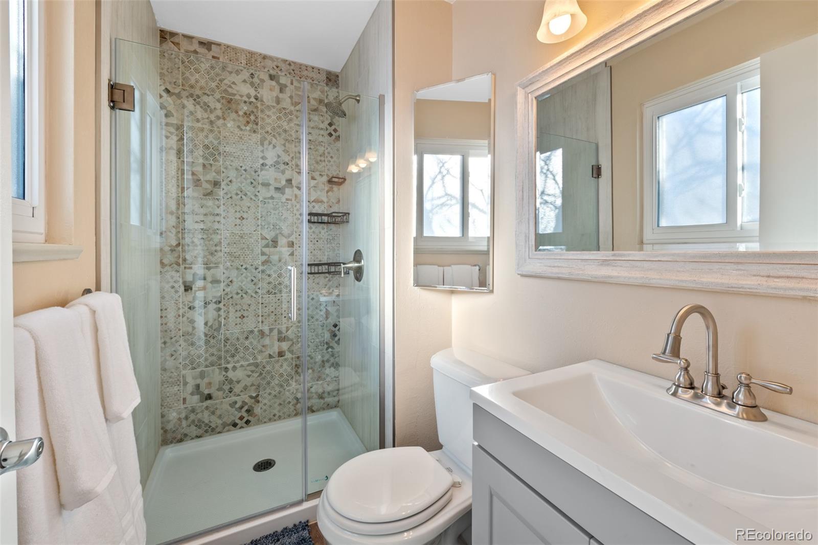 6143 S Holland Street