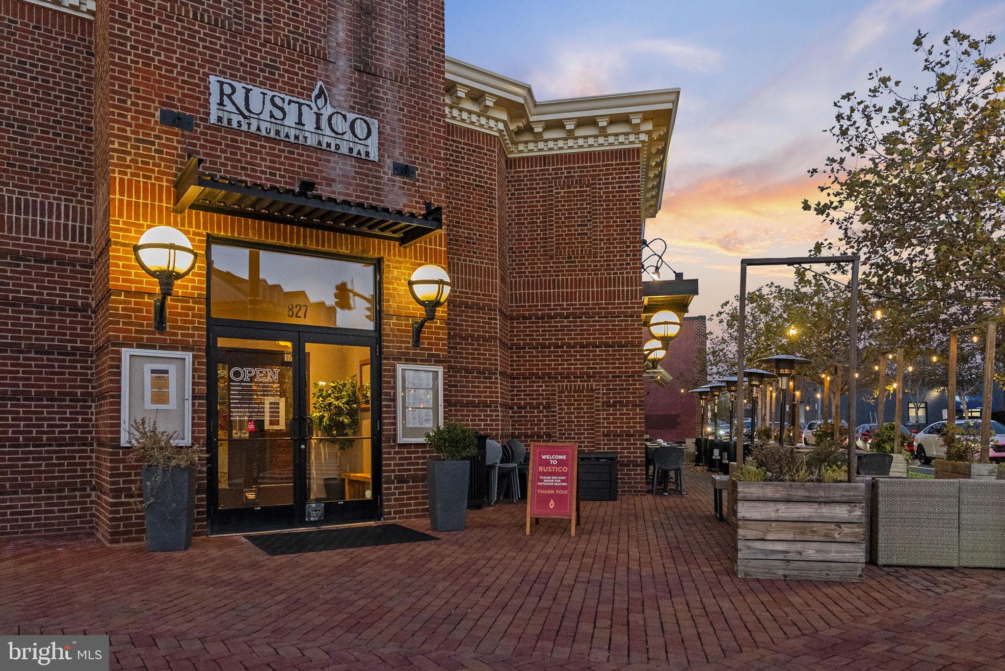 625 SLATERS LANE 402