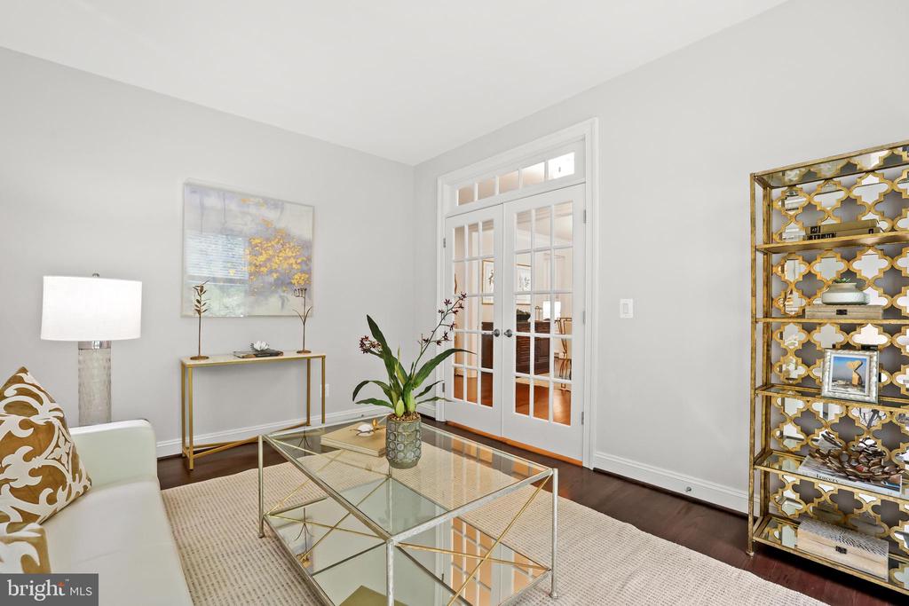 11319 Bellmont Dr
