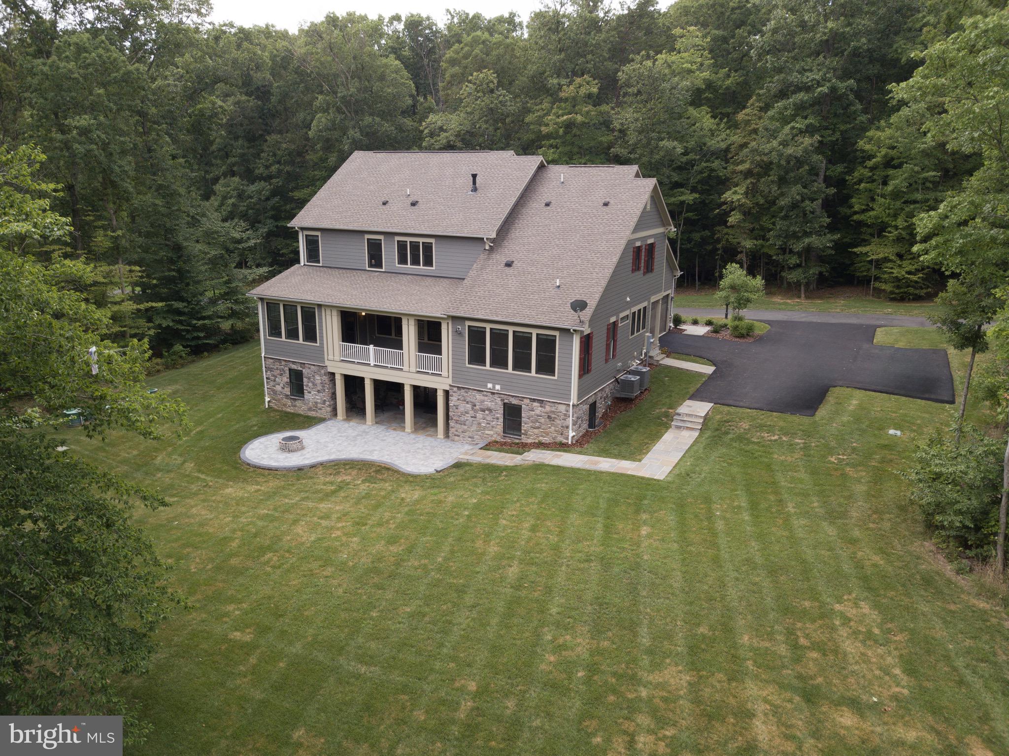 11319 Bellmont Dr