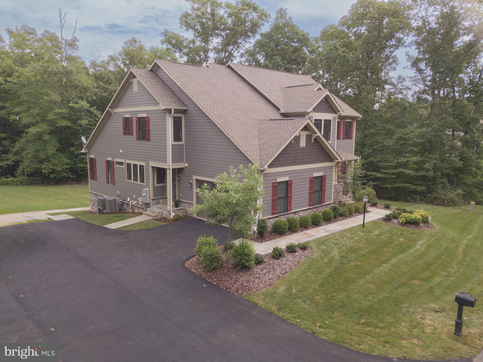 11319 Bellmont Dr