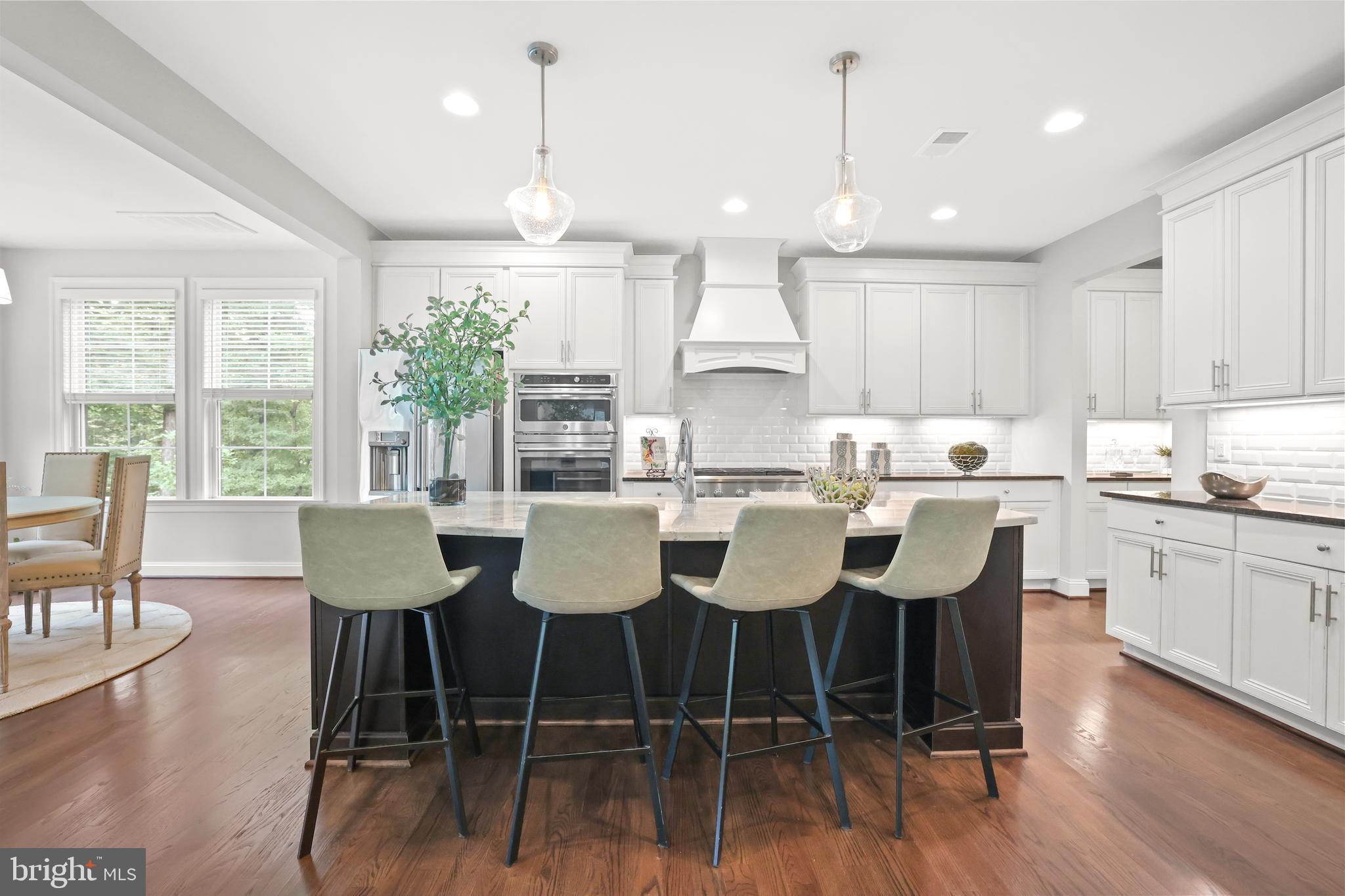 11319 Bellmont Dr