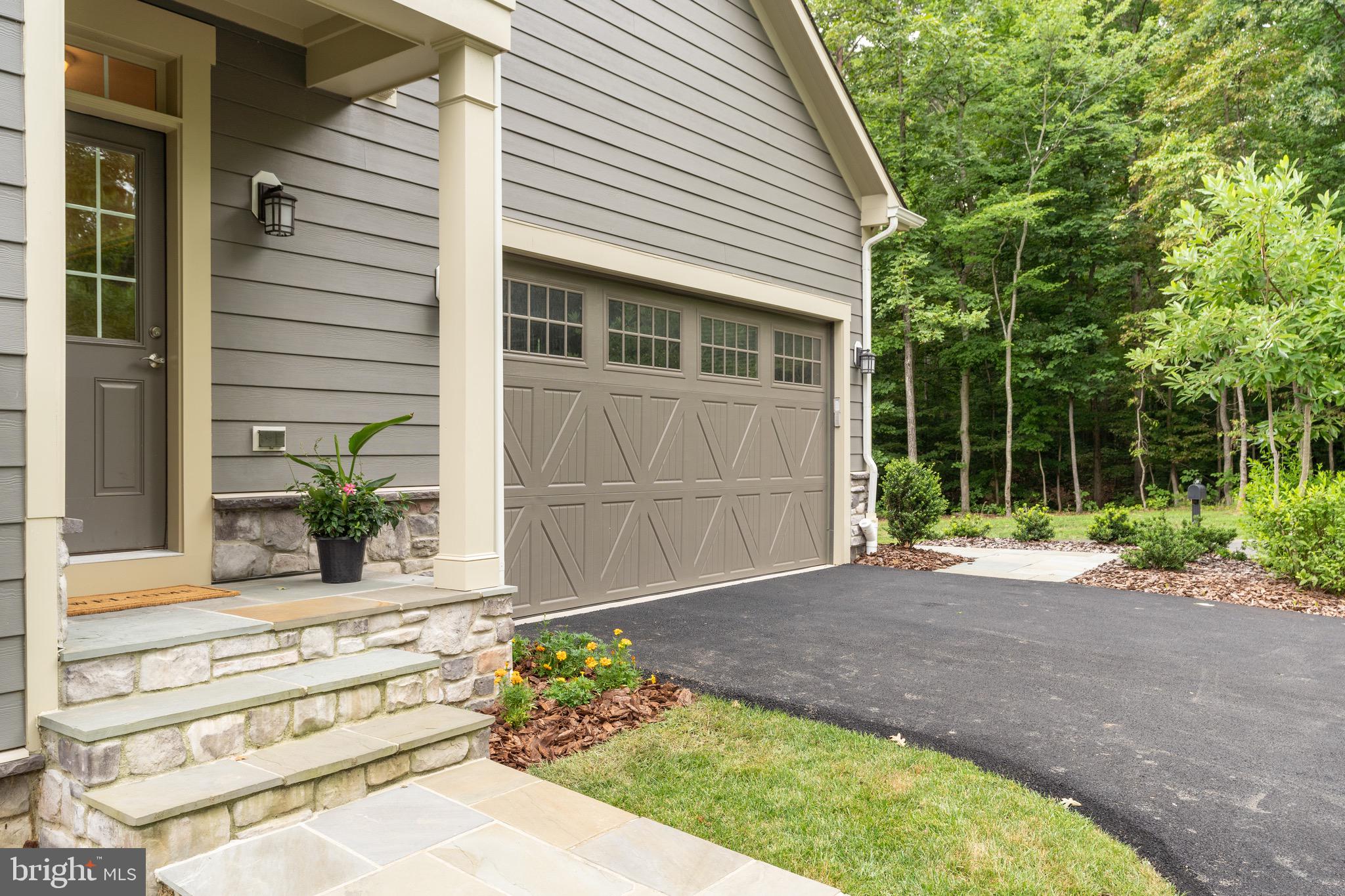11319 Bellmont Dr