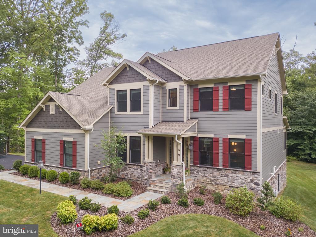 11319 Bellmont Dr