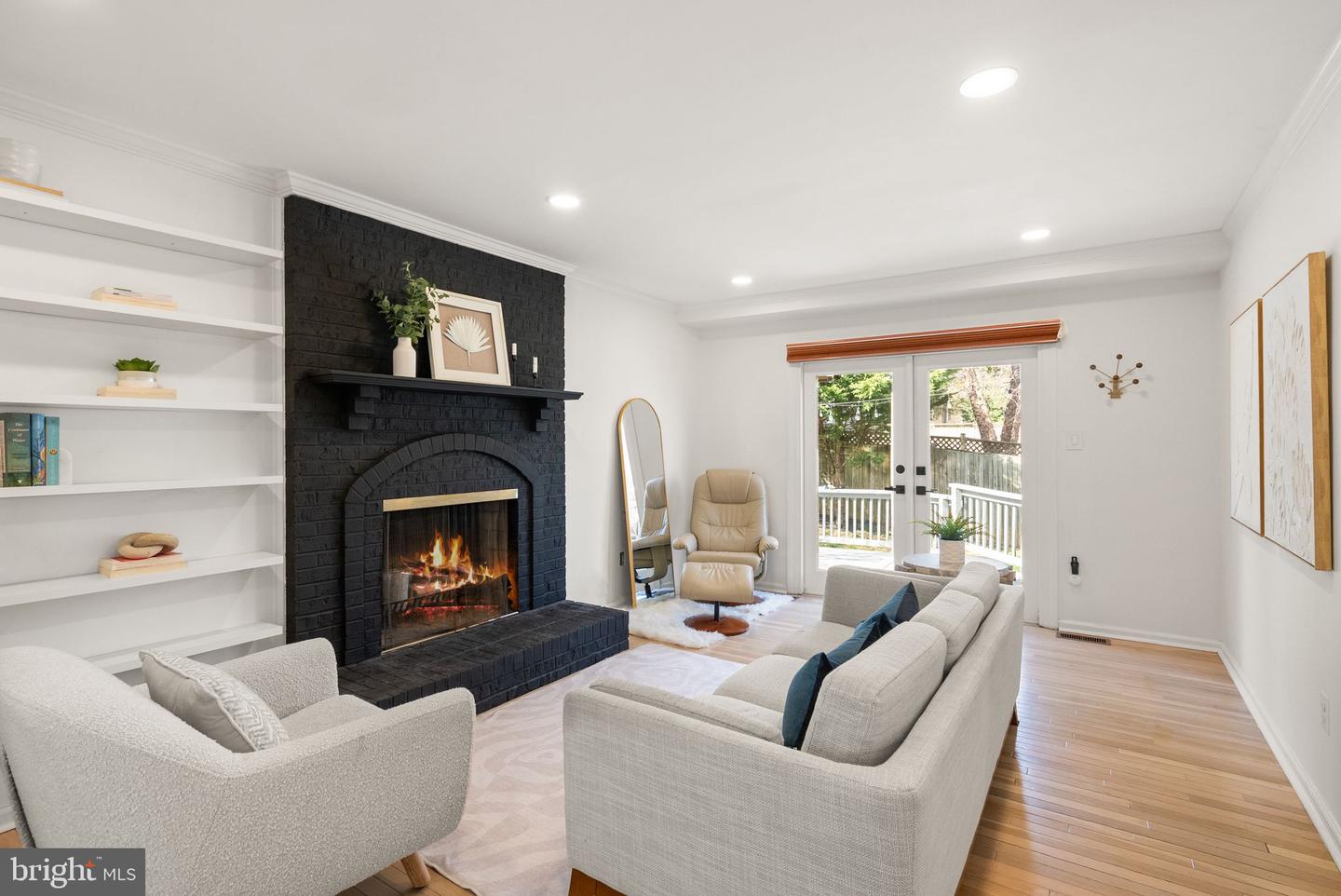 8439 Hunt Valley Dr