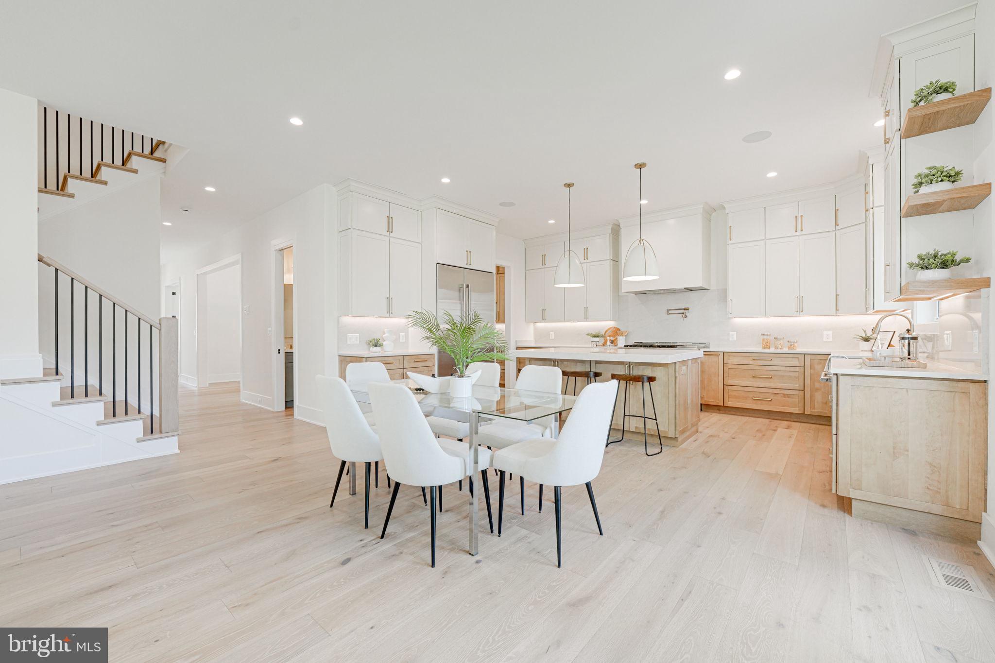 7222 Arthur Dr