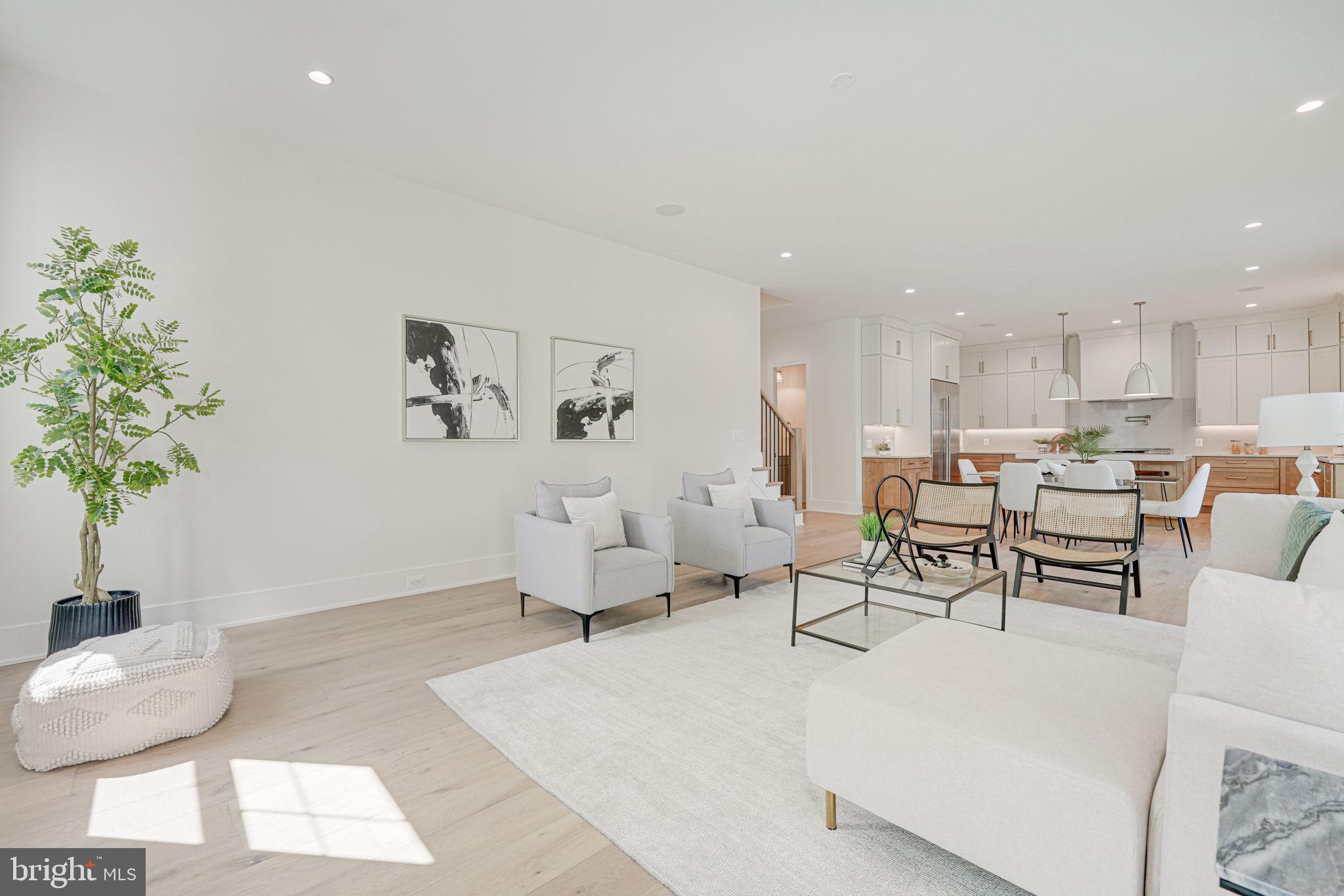 7222 Arthur Dr