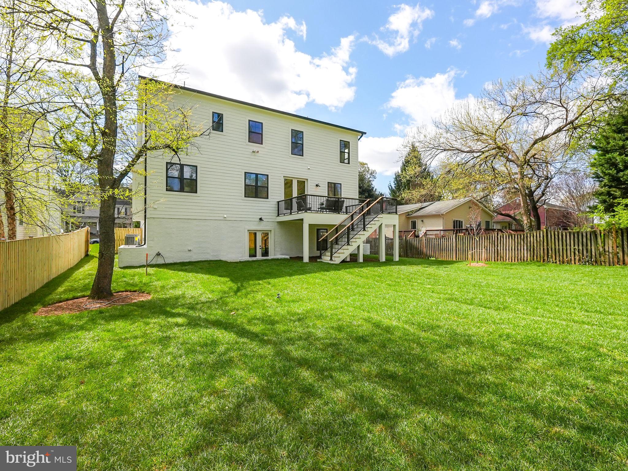 7222 Arthur Dr