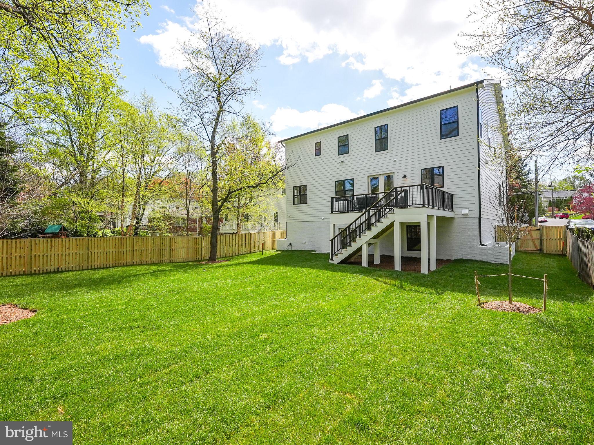 7222 Arthur Dr