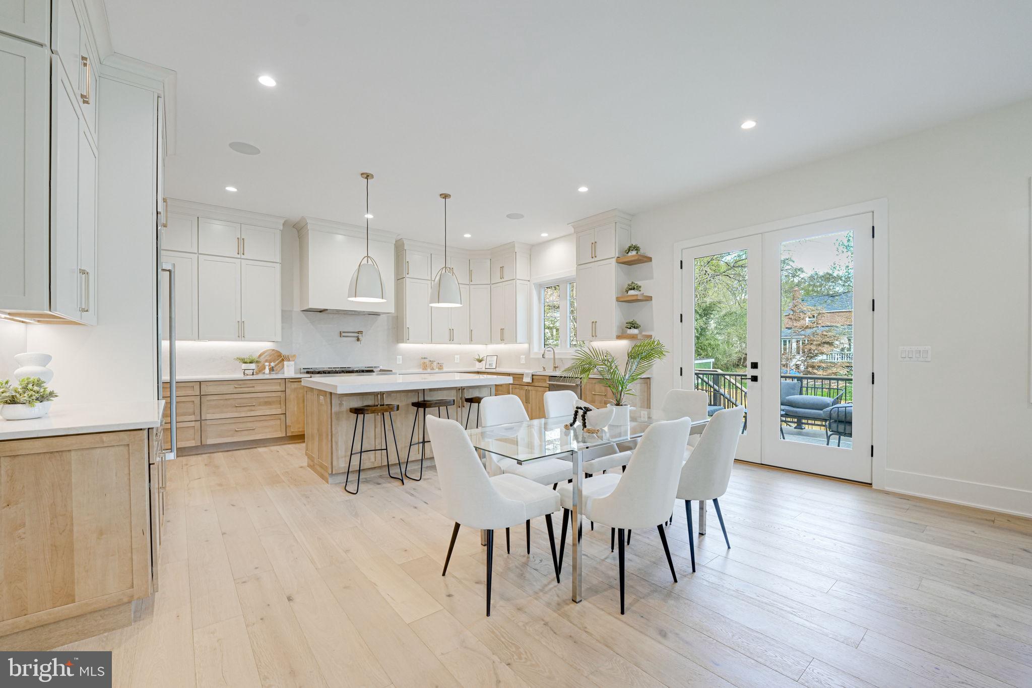 7222 Arthur Dr