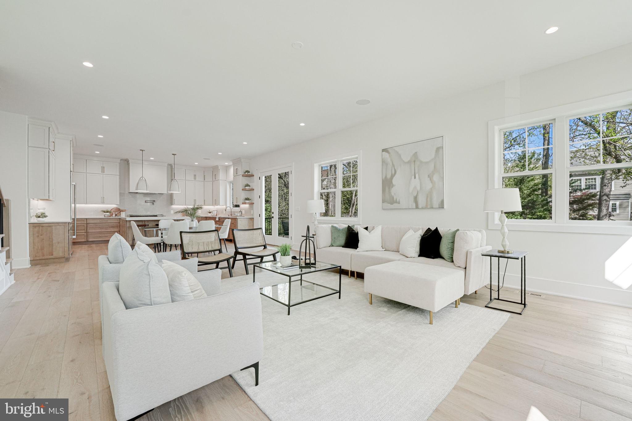 7222 Arthur Dr