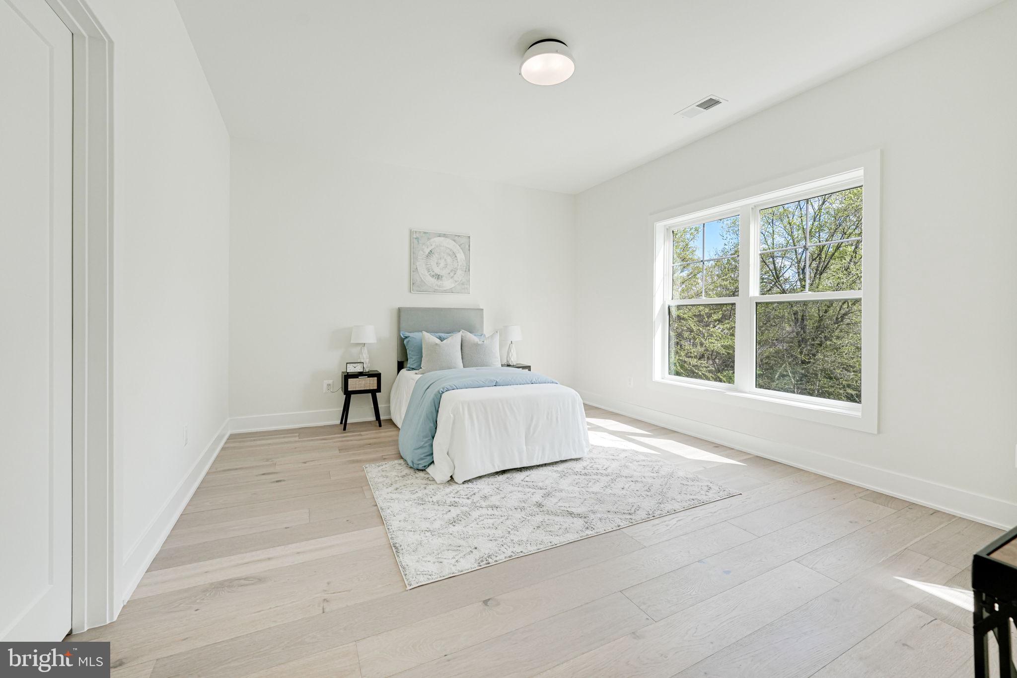 7222 Arthur Dr